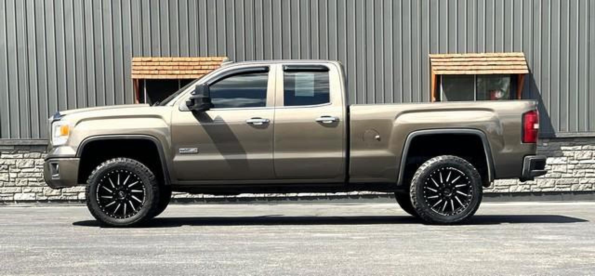 2015 BROWN GMC SIERRA 1500 (1GTV2UEC5FZ) with an V8,5.3L(325 CID),OHV engine, AUTOMATIC transmission, located at 14600 Frazho Road, Warren, MI, 48089, (586) 776-3400, 42.485996, -82.974220 - Photo#1