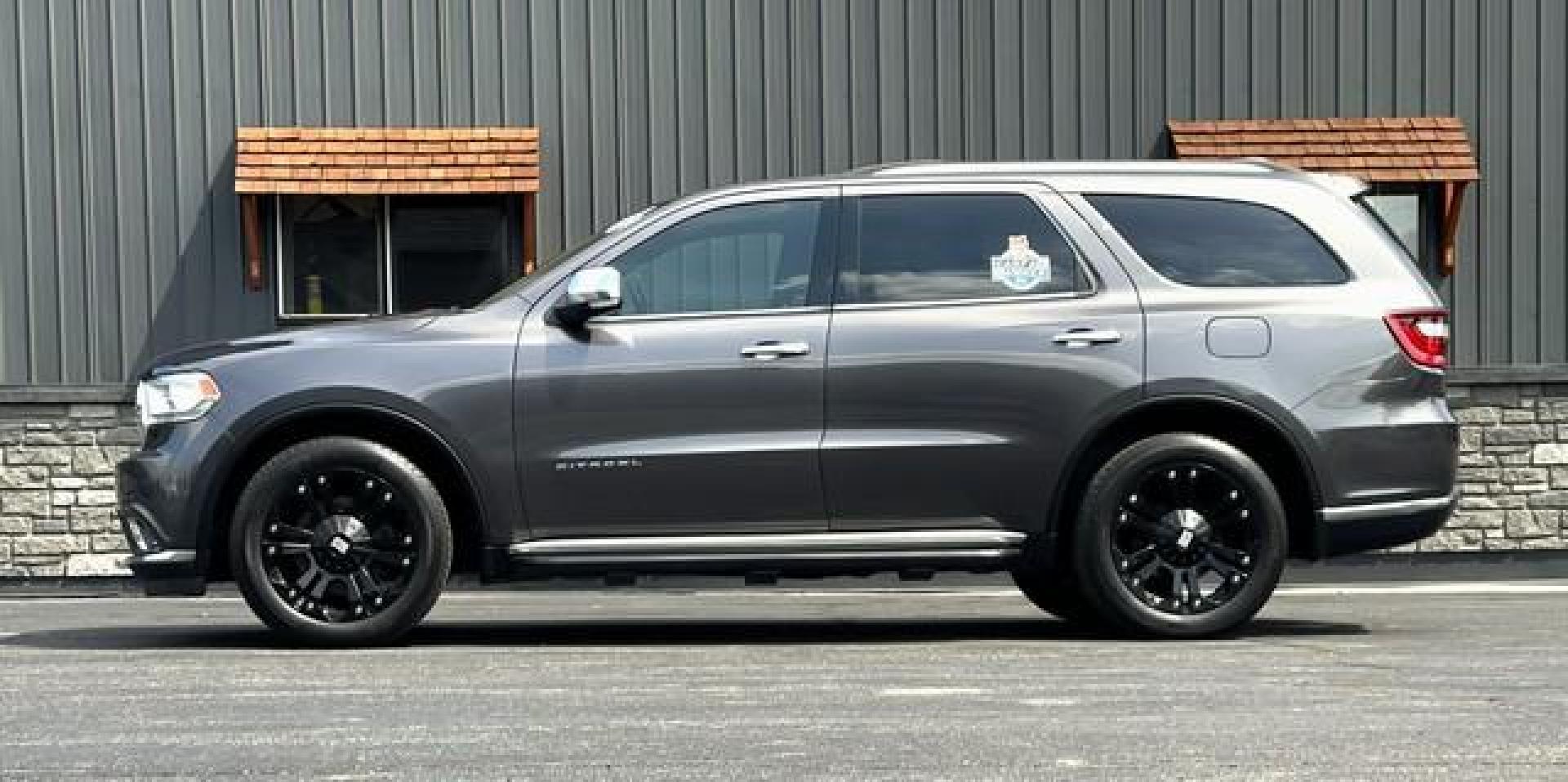 2014 GRAY DODGE DURANGO (1C4SDJET9EC) with an V8,5.7L(345 CID),OHV engine, AUTOMATIC transmission, located at 14600 Frazho Road, Warren, MI, 48089, (586) 776-3400, 42.485996, -82.974220 - Photo#1