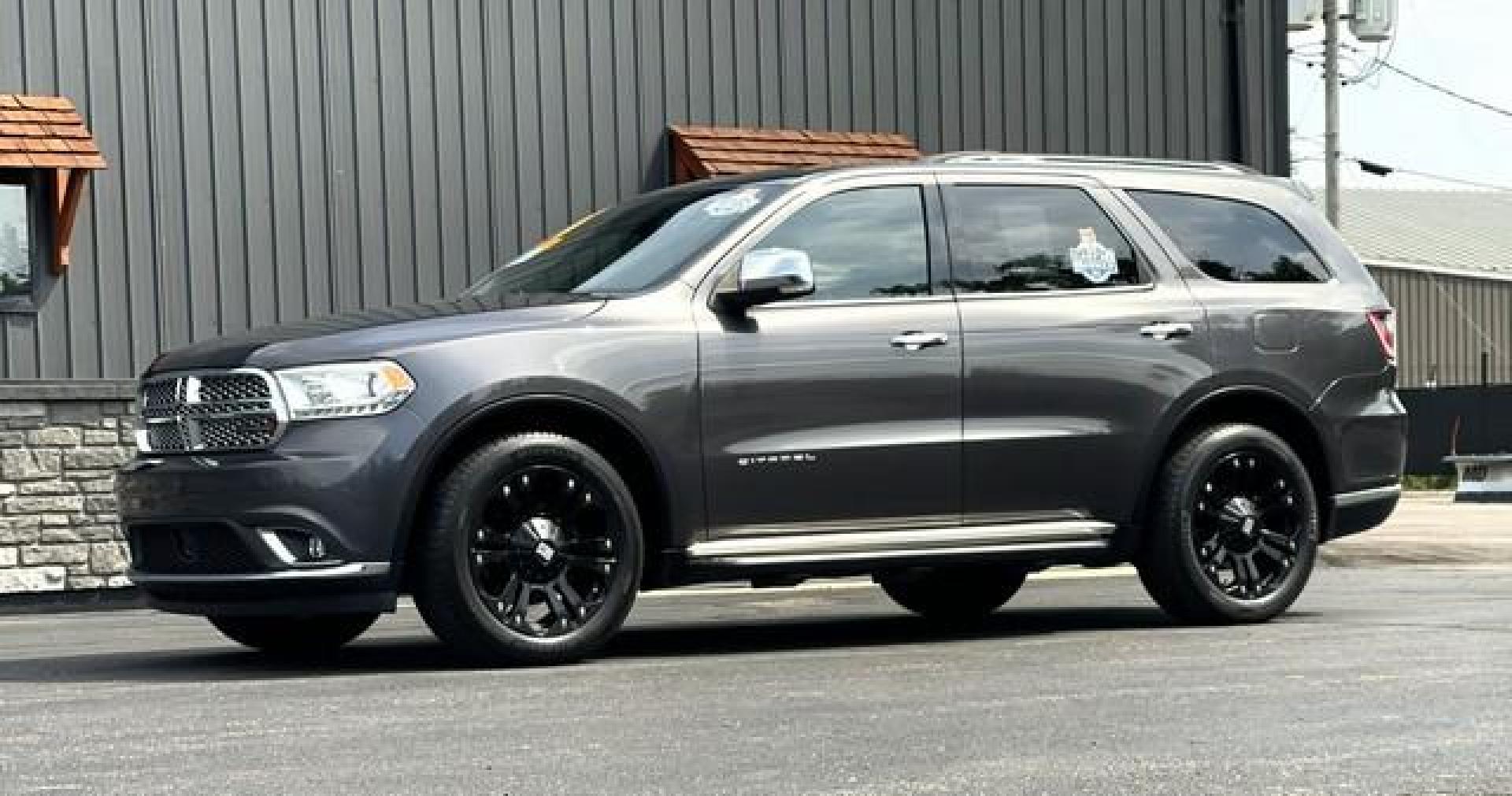 2014 GRAY DODGE DURANGO (1C4SDJET9EC) with an V8,5.7L(345 CID),OHV engine, AUTOMATIC transmission, located at 14600 Frazho Road, Warren, MI, 48089, (586) 776-3400, 42.485996, -82.974220 - Photo#2