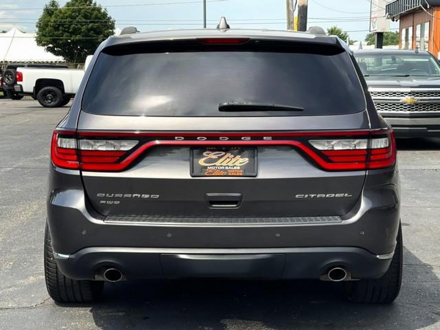 2014 GRAY DODGE DURANGO (1C4SDJET9EC) with an V8,5.7L(345 CID),OHV engine, AUTOMATIC transmission, located at 14600 Frazho Road, Warren, MI, 48089, (586) 776-3400, 42.485996, -82.974220 - Photo#4