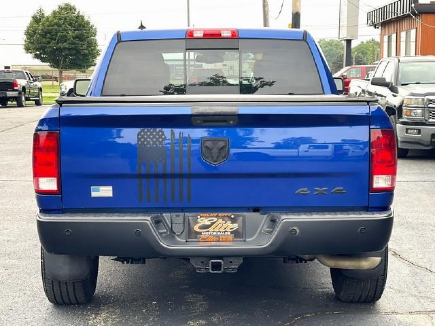 2016 BLUE RAM 1500 (1C6RR7LT9GS) with an V8,5.7L(345 CID),OHV engine, AUTOMATIC transmission, located at 14600 Frazho Road, Warren, MI, 48089, (586) 776-3400, 42.485996, -82.974220 - Photo#6