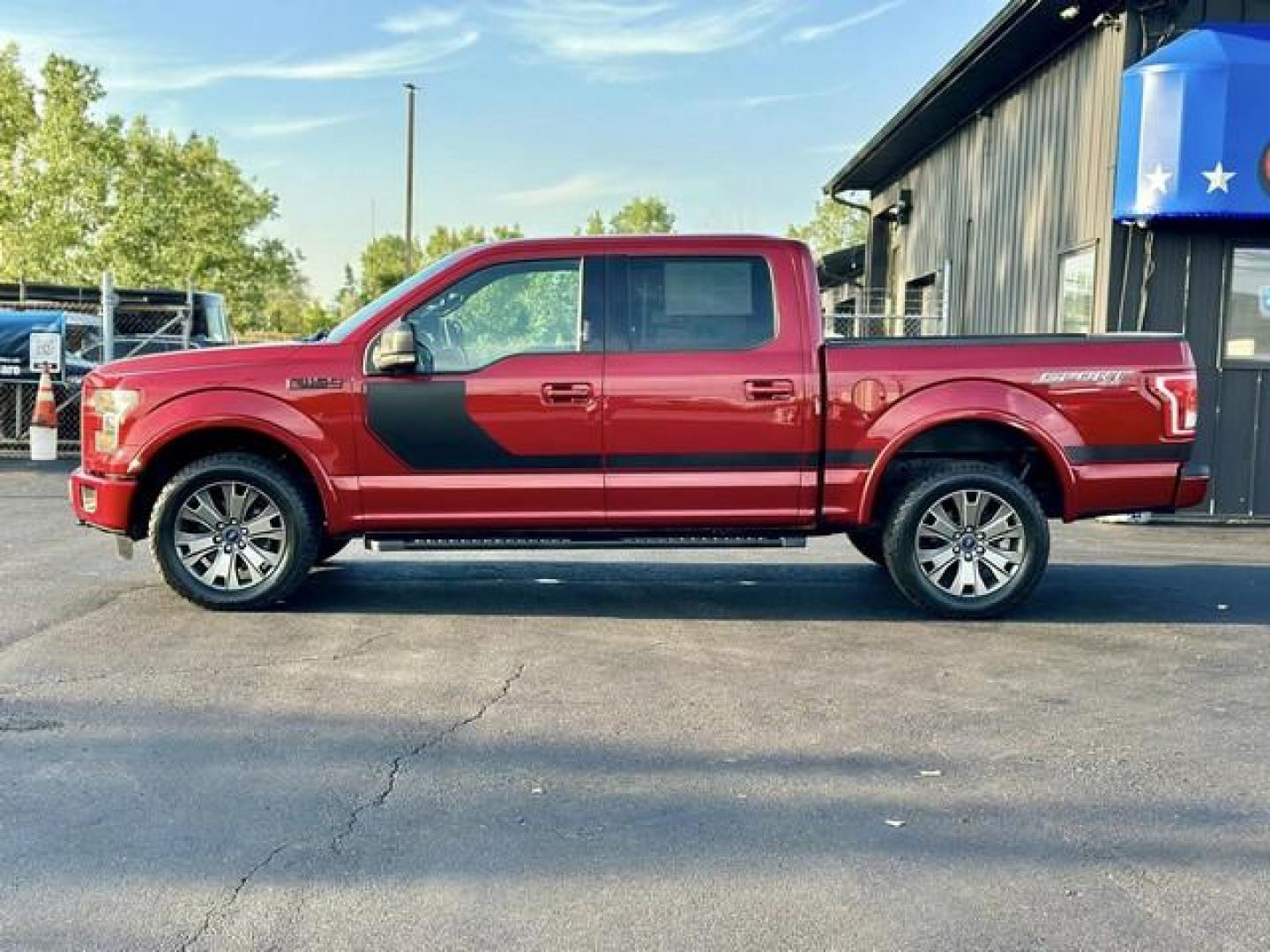 2016 RED FORD F-150 (1FTEW1EF9GF) with an V8,5.0L(302 CID),DOHC engine, AUTOMATIC transmission, located at 14600 Frazho Road, Warren, MI, 48089, (586) 776-3400, 42.485996, -82.974220 - Photo#7