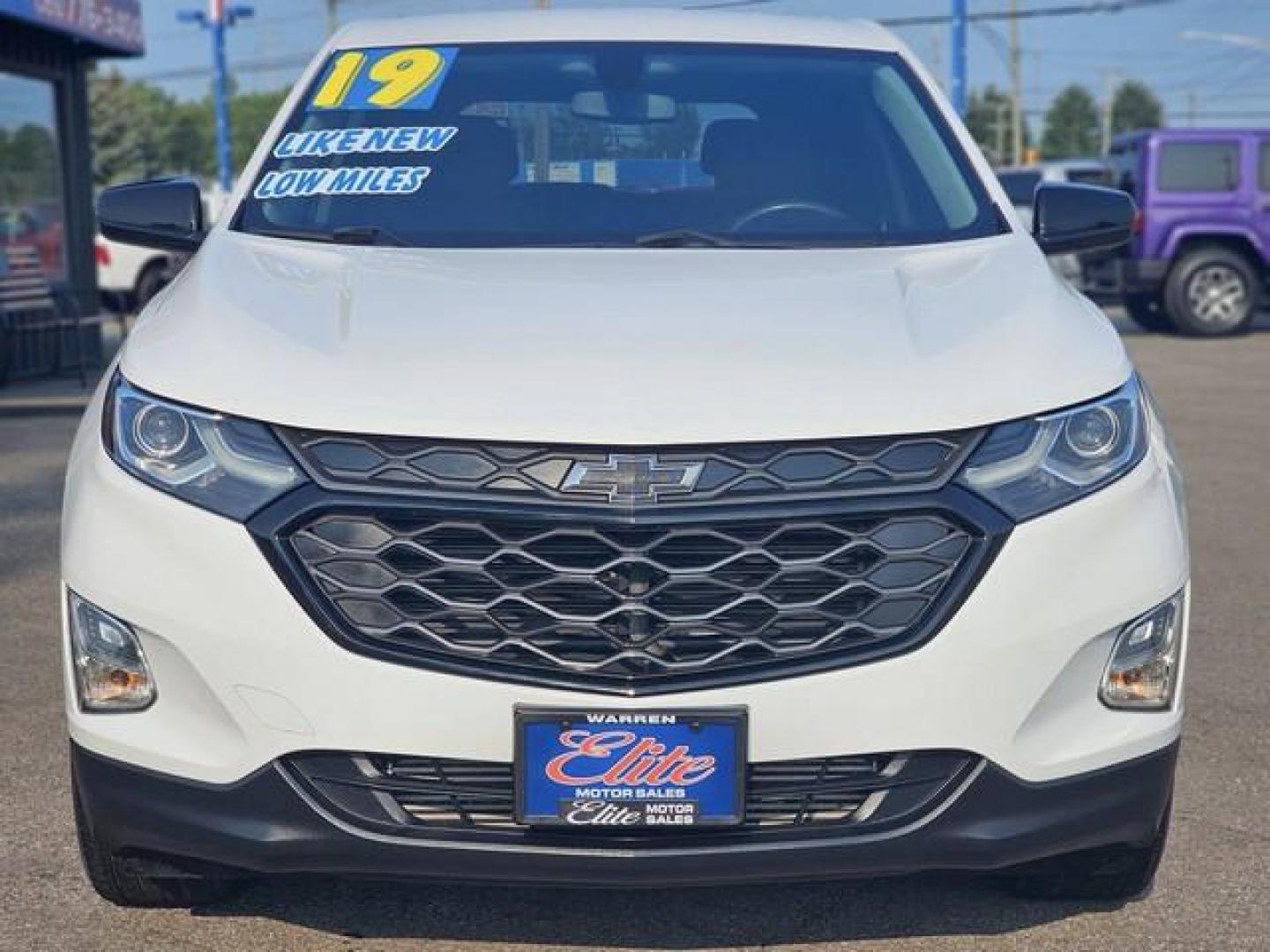 2019 WHITE CHEVROLET EQUINOX (2GNAXVEX1K6) with an L4,2.0L(122 CID),DOHC engine, AUTOMATIC transmission, located at 14600 Frazho Road, Warren, MI, 48089, (586) 776-3400, 42.485996, -82.974220 - Photo#1