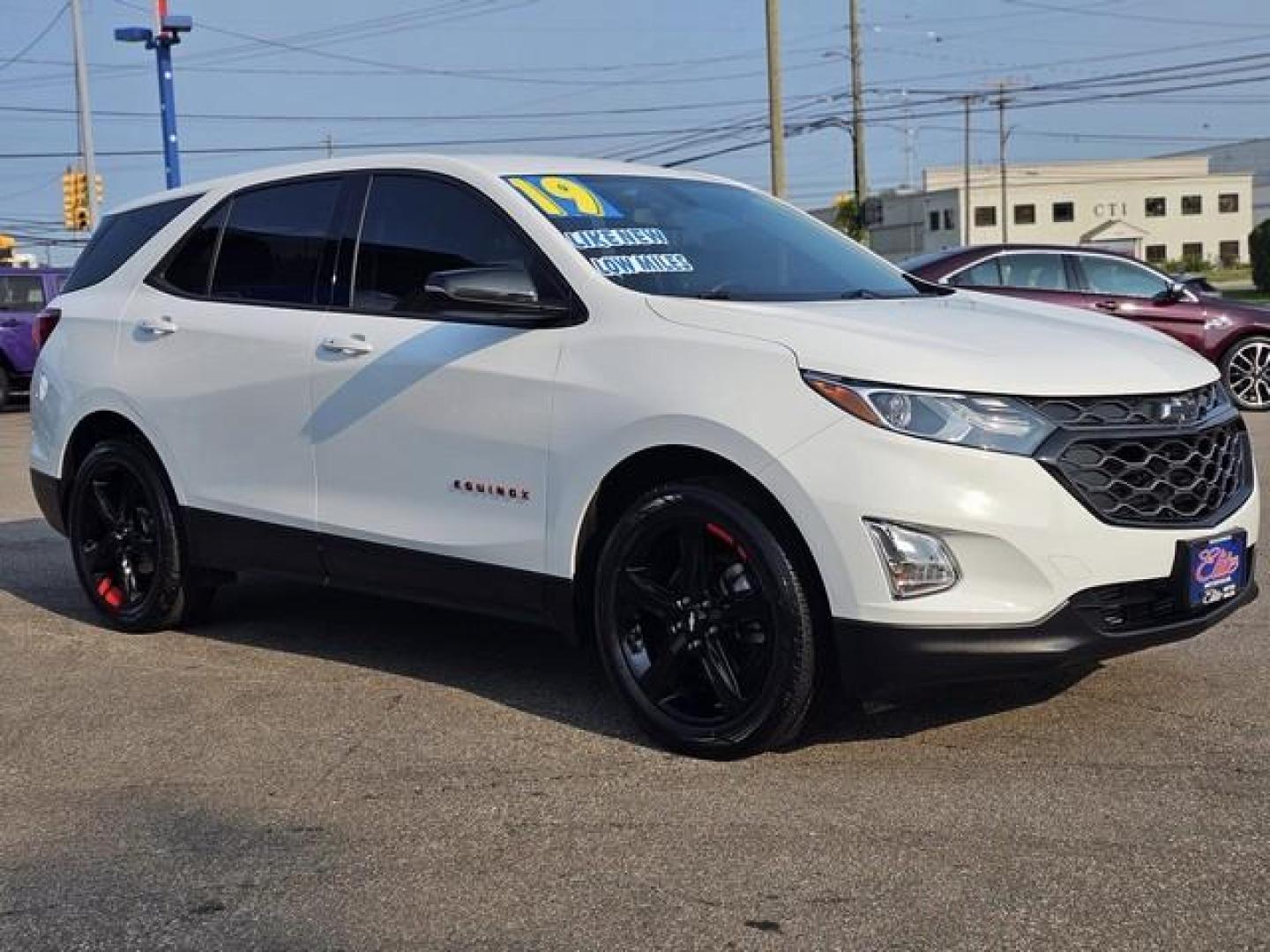 2019 WHITE CHEVROLET EQUINOX (2GNAXVEX1K6) with an L4,2.0L(122 CID),DOHC engine, AUTOMATIC transmission, located at 14600 Frazho Road, Warren, MI, 48089, (586) 776-3400, 42.485996, -82.974220 - Photo#2