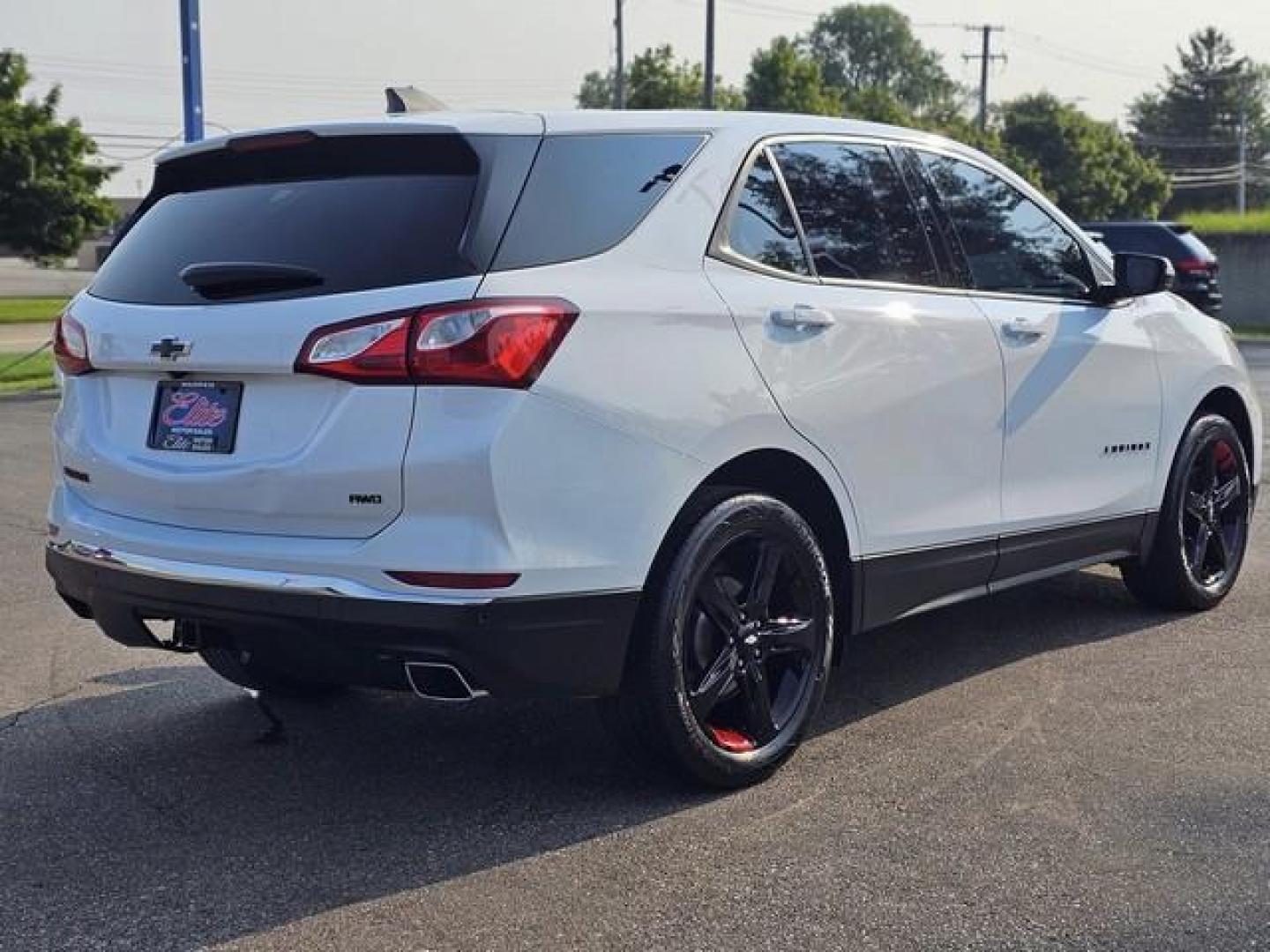 2019 WHITE CHEVROLET EQUINOX (2GNAXVEX1K6) with an L4,2.0L(122 CID),DOHC engine, AUTOMATIC transmission, located at 14600 Frazho Road, Warren, MI, 48089, (586) 776-3400, 42.485996, -82.974220 - Photo#4