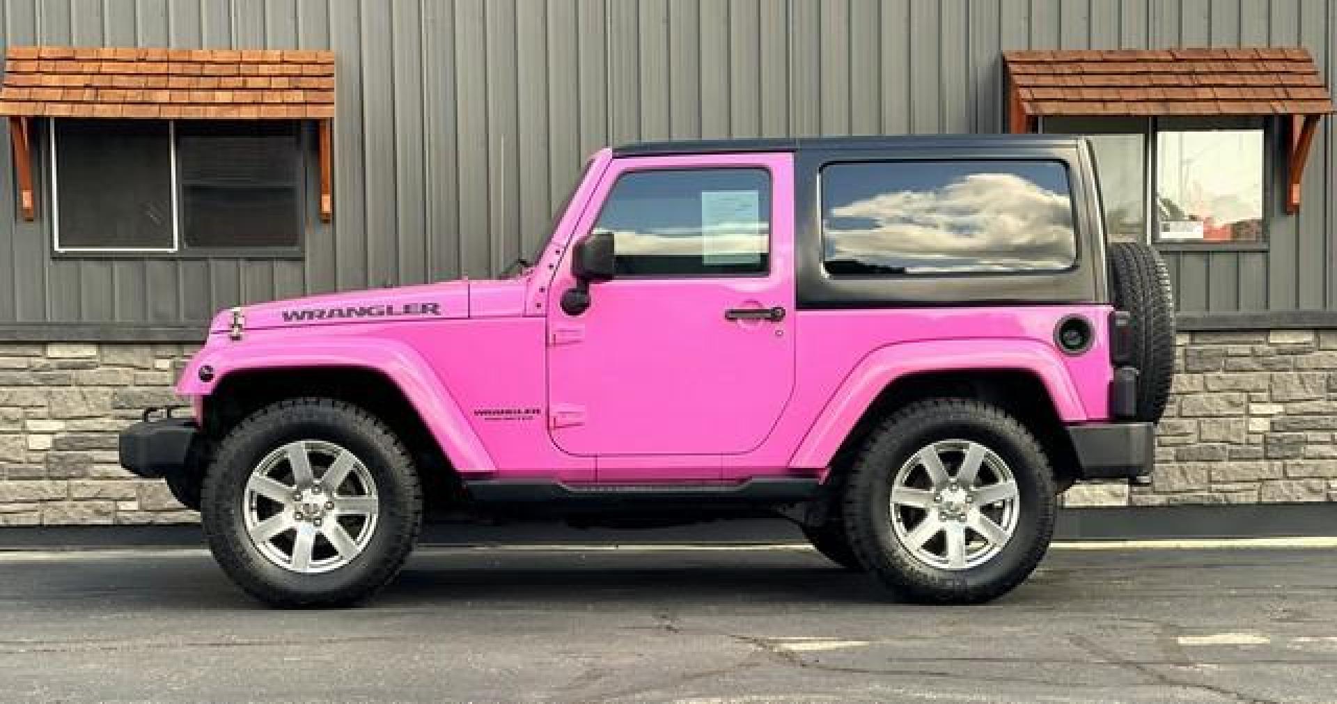 2015 PINK JEEP WRANGLER (1C4AJWBG5FL) with an V6,3.6L(220 CID),DOHC engine, MANUAL transmission, located at 14600 Frazho Road, Warren, MI, 48089, (586) 776-3400, 42.485996, -82.974220 - Photo#5