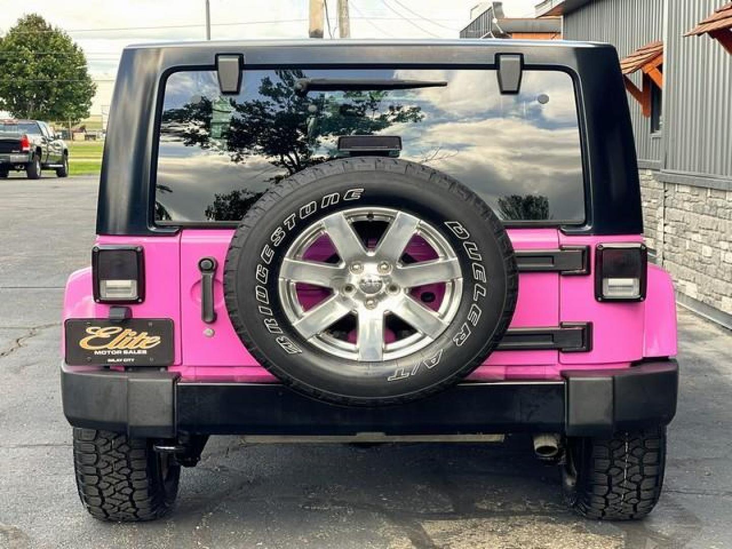 2015 PINK JEEP WRANGLER (1C4AJWBG5FL) with an V6,3.6L(220 CID),DOHC engine, MANUAL transmission, located at 14600 Frazho Road, Warren, MI, 48089, (586) 776-3400, 42.485996, -82.974220 - Photo#6