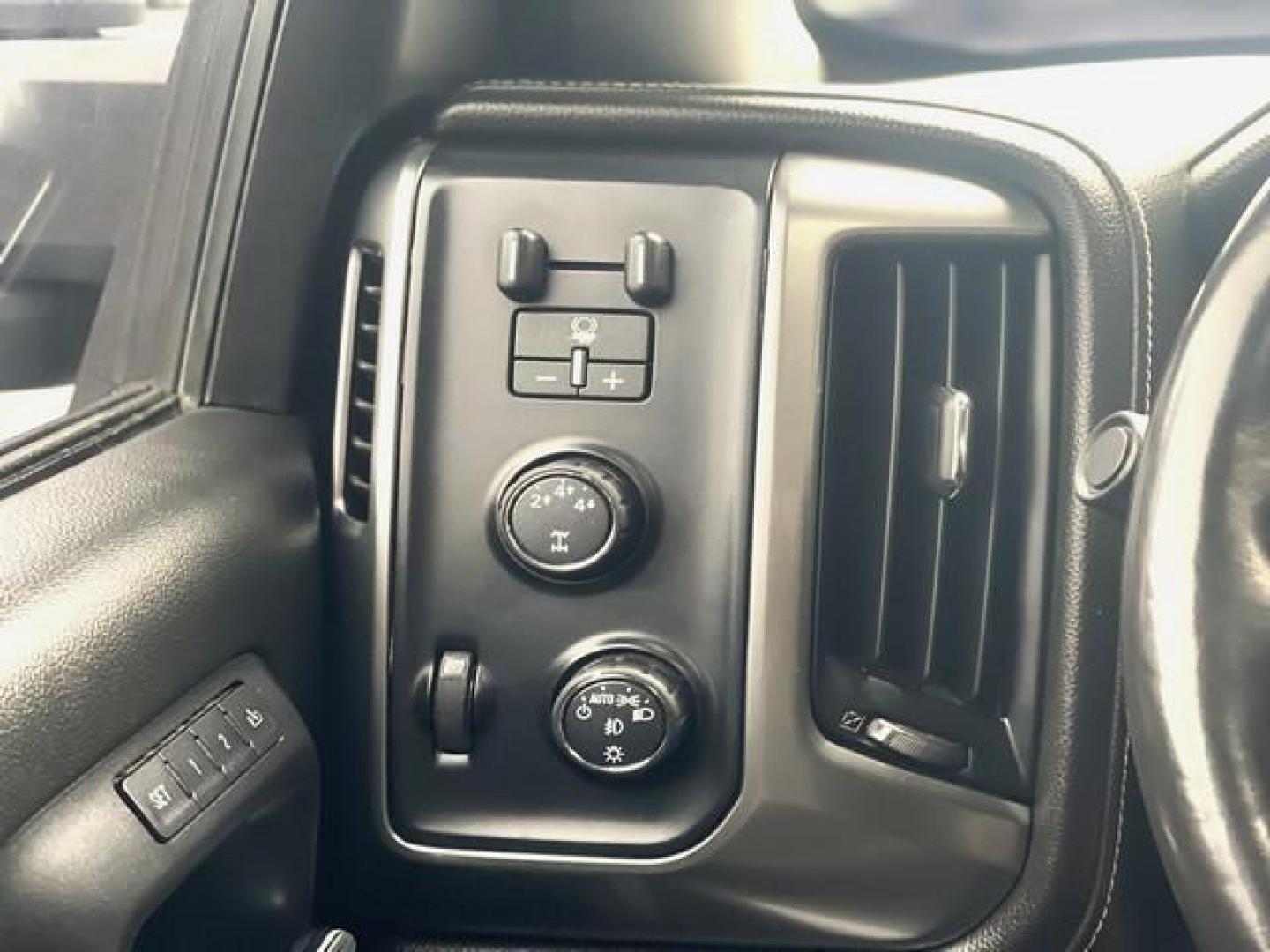 2015 GREY CHEVROLET SILVERADO 3500 HD (1GC4KZCG4FF) with an V8,6.0L(364 CID),OHV engine, AUTOMATIC transmission, located at 14600 Frazho Road, Warren, MI, 48089, (586) 776-3400, 42.485996, -82.974220 - Photo#11