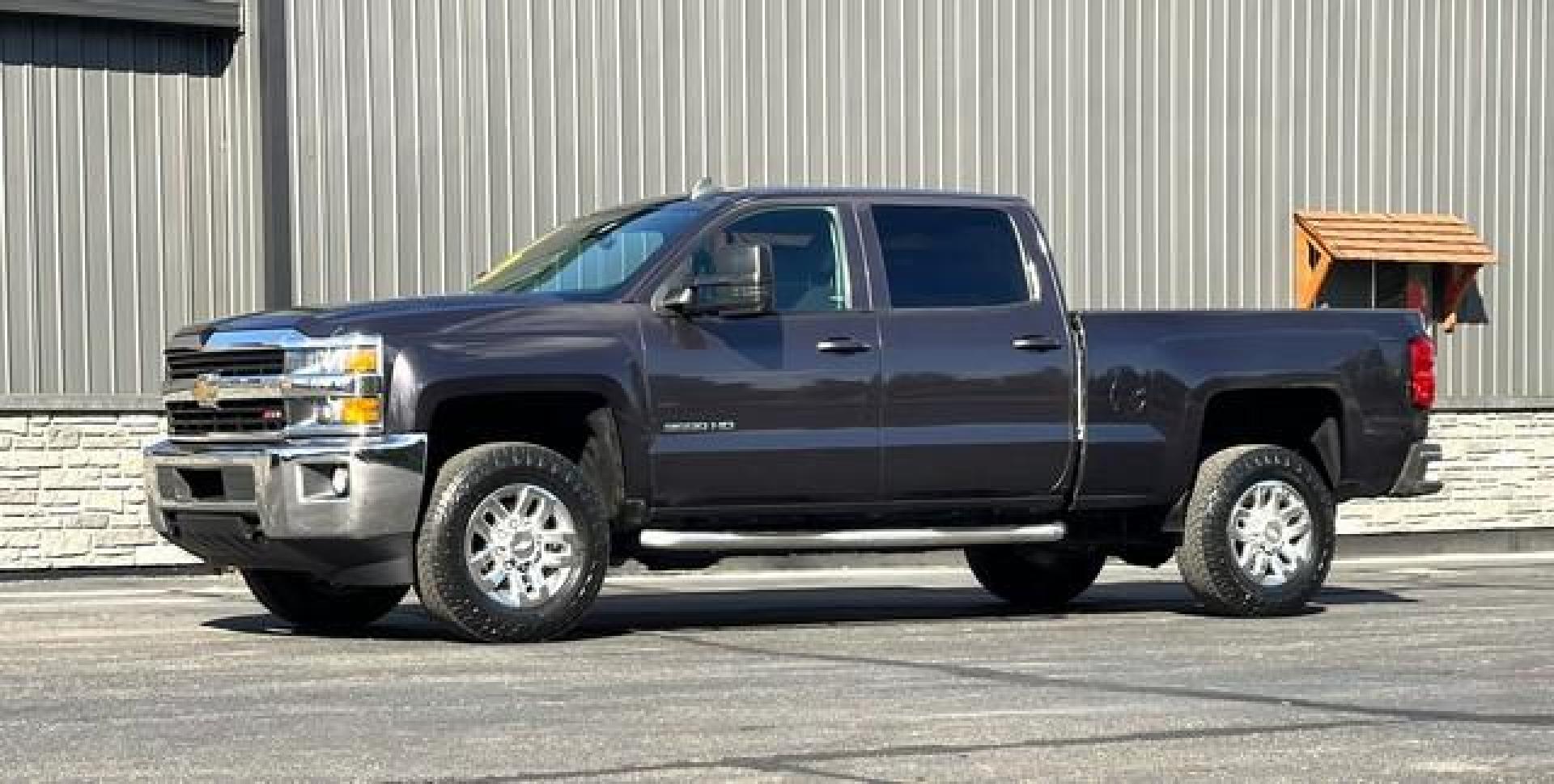 2015 GREY CHEVROLET SILVERADO 3500 HD (1GC4KZCG4FF) with an V8,6.0L(364 CID),OHV engine, AUTOMATIC transmission, located at 14600 Frazho Road, Warren, MI, 48089, (586) 776-3400, 42.485996, -82.974220 - Photo#2