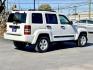 2010 WHITE JEEP LIBERTY (1J4PN2GK6AW) with an V6,3.7L(226 CID),SOHC engine, AUTOMATIC transmission, located at 14600 Frazho Road, Warren, MI, 48089, (586) 776-3400, 42.485996, -82.974220 - Photo#4