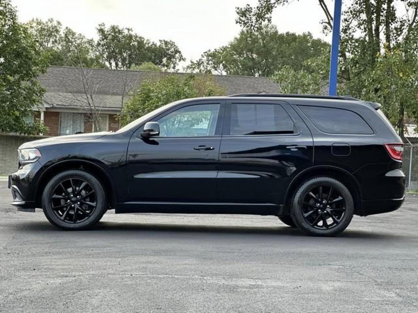 2017 BLACK DODGE DURANGO (1C4SDJCT1HC) with an V8,5.7L(345 CID),OHV engine, AUTOMATIC transmission, located at 14600 Frazho Road, Warren, MI, 48089, (586) 776-3400, 42.485996, -82.974220 - Photo#6