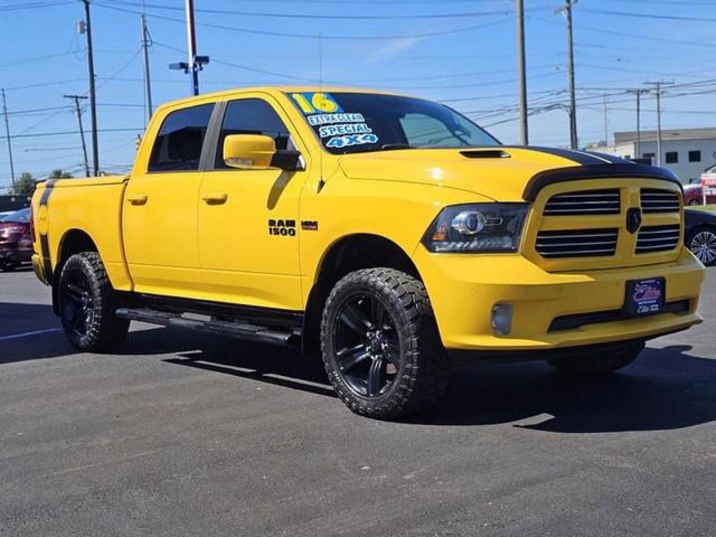 2016 YELLOW RAM 1500 (1C6RR7MT9GS) with an V8,5.7L(345 CID),OHV engine, AUTOMATIC transmission, located at 14600 Frazho Road, Warren, MI, 48089, (586) 776-3400, 42.485996, -82.974220 - Photo#2