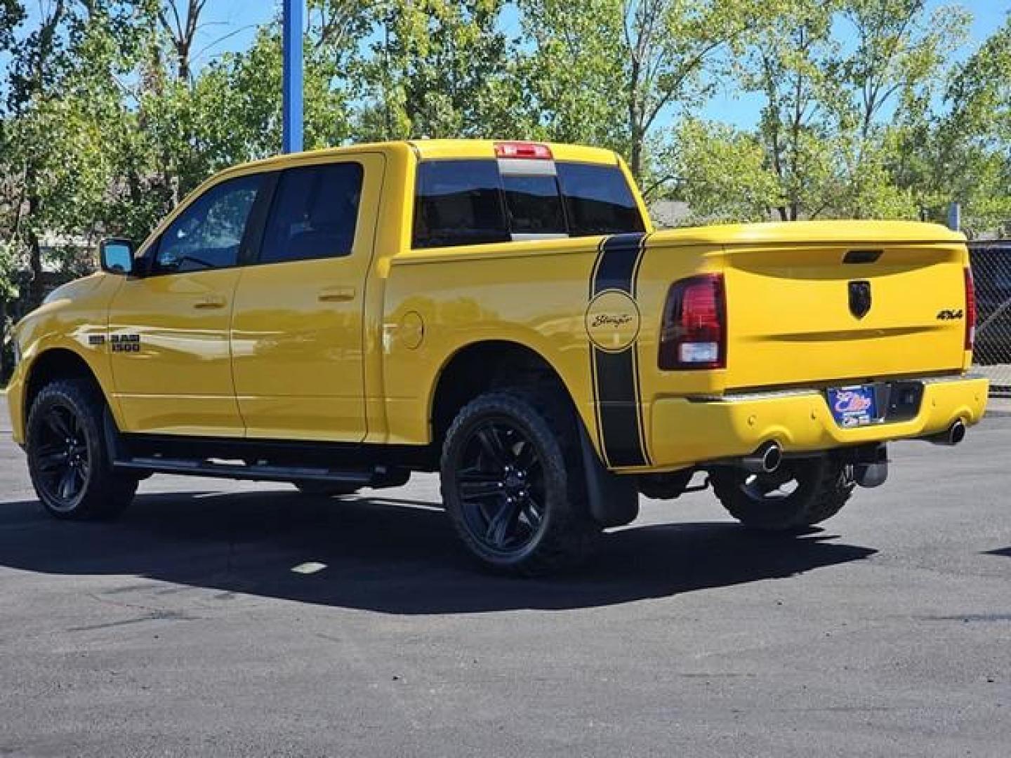 2016 YELLOW RAM 1500 (1C6RR7MT9GS) with an V8,5.7L(345 CID),OHV engine, AUTOMATIC transmission, located at 14600 Frazho Road, Warren, MI, 48089, (586) 776-3400, 42.485996, -82.974220 - Photo#6