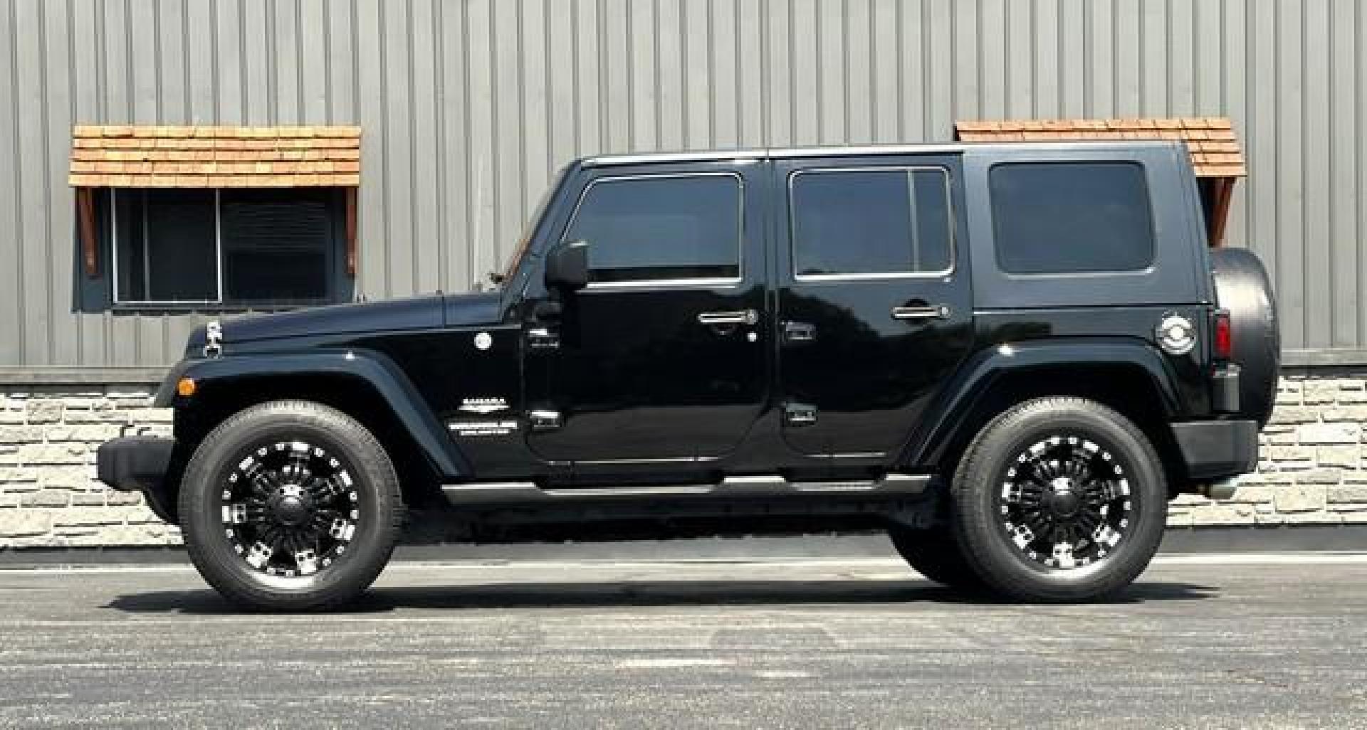 2008 BLACK JEEP WRANGLER (1J4GA59198L) with an V6,3.8L(231 CID),OHV engine, AUTOMATIC transmission, located at 14600 Frazho Road, Warren, MI, 48089, (586) 776-3400, 42.485996, -82.974220 - Photo#5