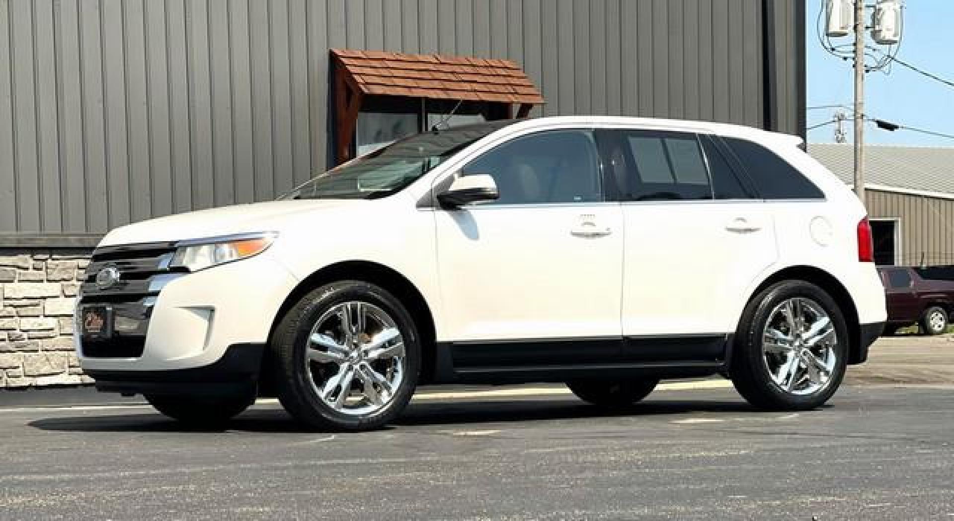 2013 WHITE FORD EDGE (2FMDK3K99DB) with an L4,2.0L(122 CID),DOHC engine, AUTOMATIC transmission, located at 14600 Frazho Road, Warren, MI, 48089, (586) 776-3400, 42.485996, -82.974220 - Photo#2