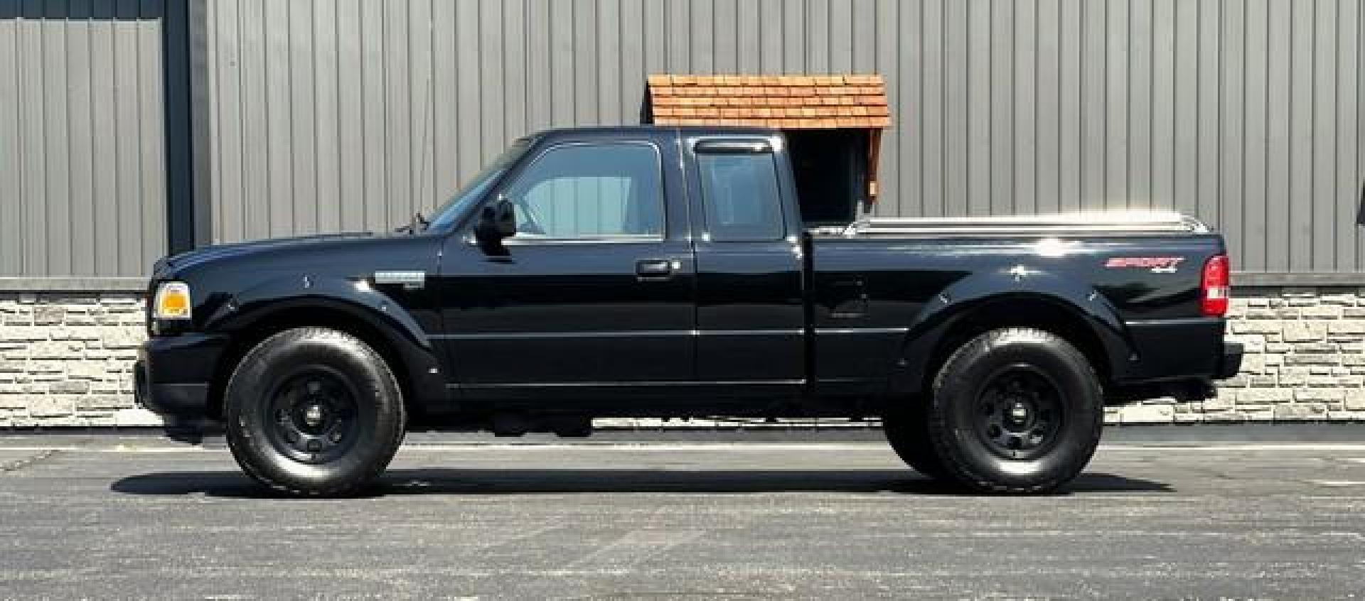 2011 BLACK FORD RANGER (1FTLR4FE8BP) with an V6,4.0L(245 CID),SOHC engine, AUTOMATIC transmission, located at 14600 Frazho Road, Warren, MI, 48089, (586) 776-3400, 42.485996, -82.974220 - Photo#5