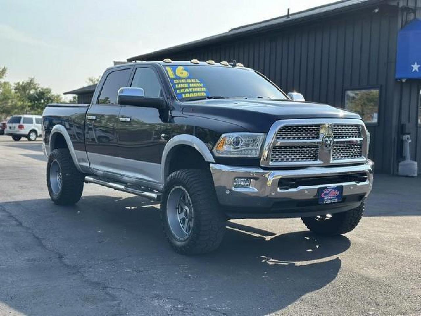 2016 BLUE RAM 2500 (3C6UR5FL2GG) with an L6,6.7L(408 CID),OHV engine, AUTOMATIC transmission, located at 14600 Frazho Road, Warren, MI, 48089, (586) 776-3400, 42.485996, -82.974220 - Photo#2