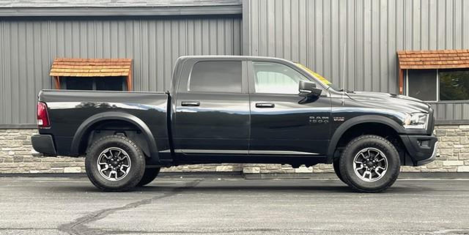 2017 BLACK RAM 1500 (1C6RR7YTXHS) with an V8,5.7L(345 CID),OHV engine, AUTOMATIC transmission, located at 14600 Frazho Road, Warren, MI, 48089, (586) 776-3400, 42.485996, -82.974220 - Photo#6