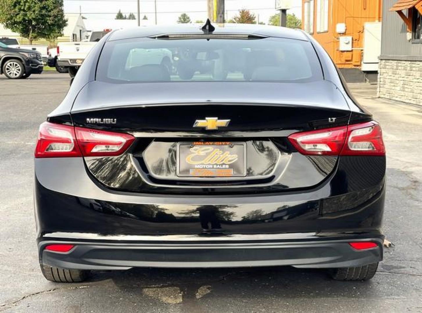 2019 BLACK CHEVROLET MALIBU (1G1ZD5ST5KF) with an L4,1.5L(91 CID),DOHC engine, AUTOMATIC transmission, located at 14600 Frazho Road, Warren, MI, 48089, (586) 776-3400, 42.485996, -82.974220 - Photo#6