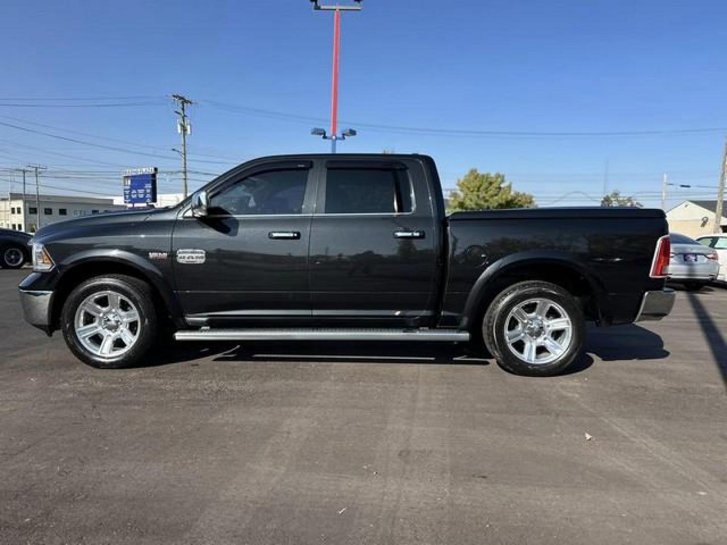 2017 BLACK RAM 1500 (1C6RR7PT4HS) with an V8,5.7L(345 CID),OHV engine, AUTOMATIC transmission, located at 14600 Frazho Road, Warren, MI, 48089, (586) 776-3400, 42.485996, -82.974220 - Photo#7