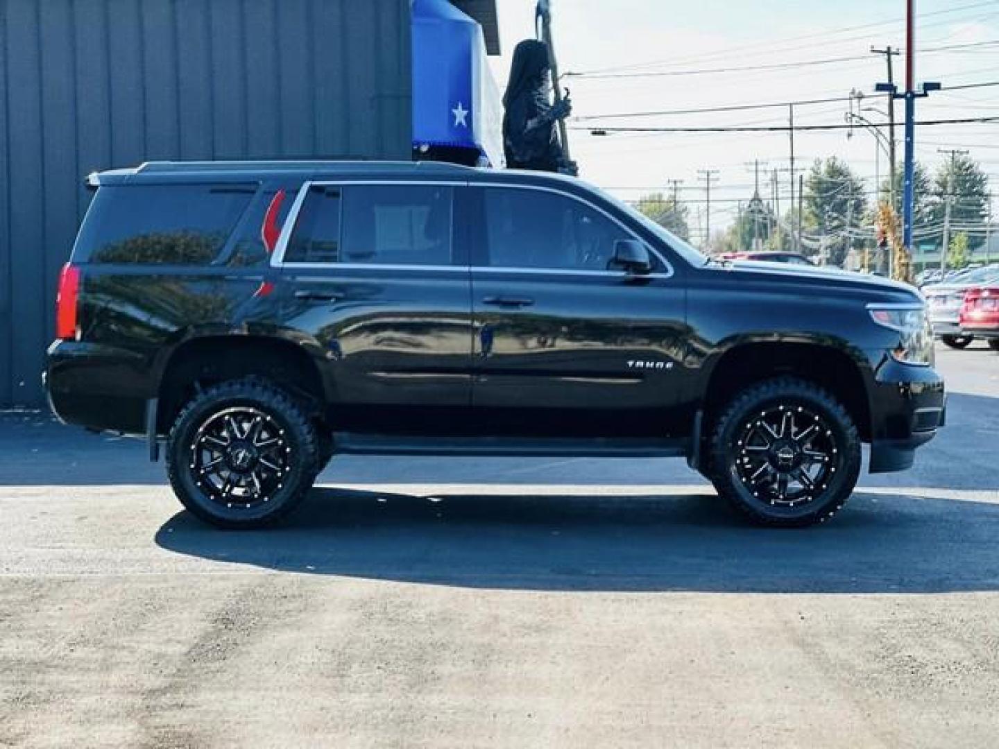 2017 BLACK CHEVROLET TAHOE (1GNSKAKC8HR) with an V8,5.3L(325 CID),OHV engine, AUTOMATIC transmission, located at 14600 Frazho Road, Warren, MI, 48089, (586) 776-3400, 42.485996, -82.974220 - Photo#3