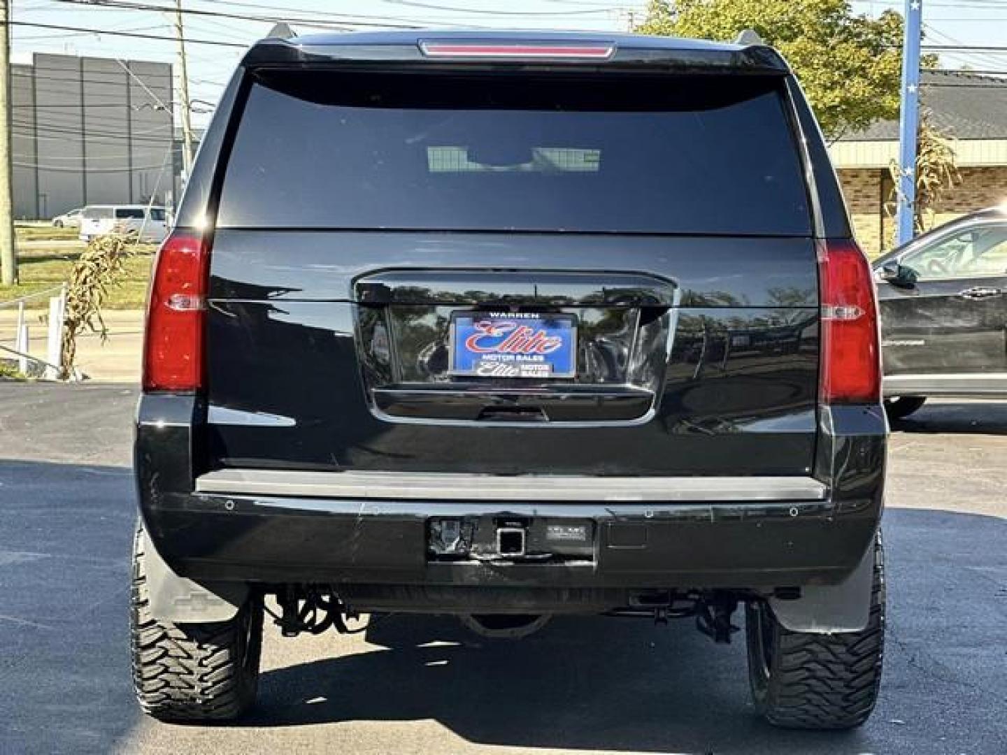 2017 BLACK CHEVROLET TAHOE (1GNSKAKC8HR) with an V8,5.3L(325 CID),OHV engine, AUTOMATIC transmission, located at 14600 Frazho Road, Warren, MI, 48089, (586) 776-3400, 42.485996, -82.974220 - Photo#6