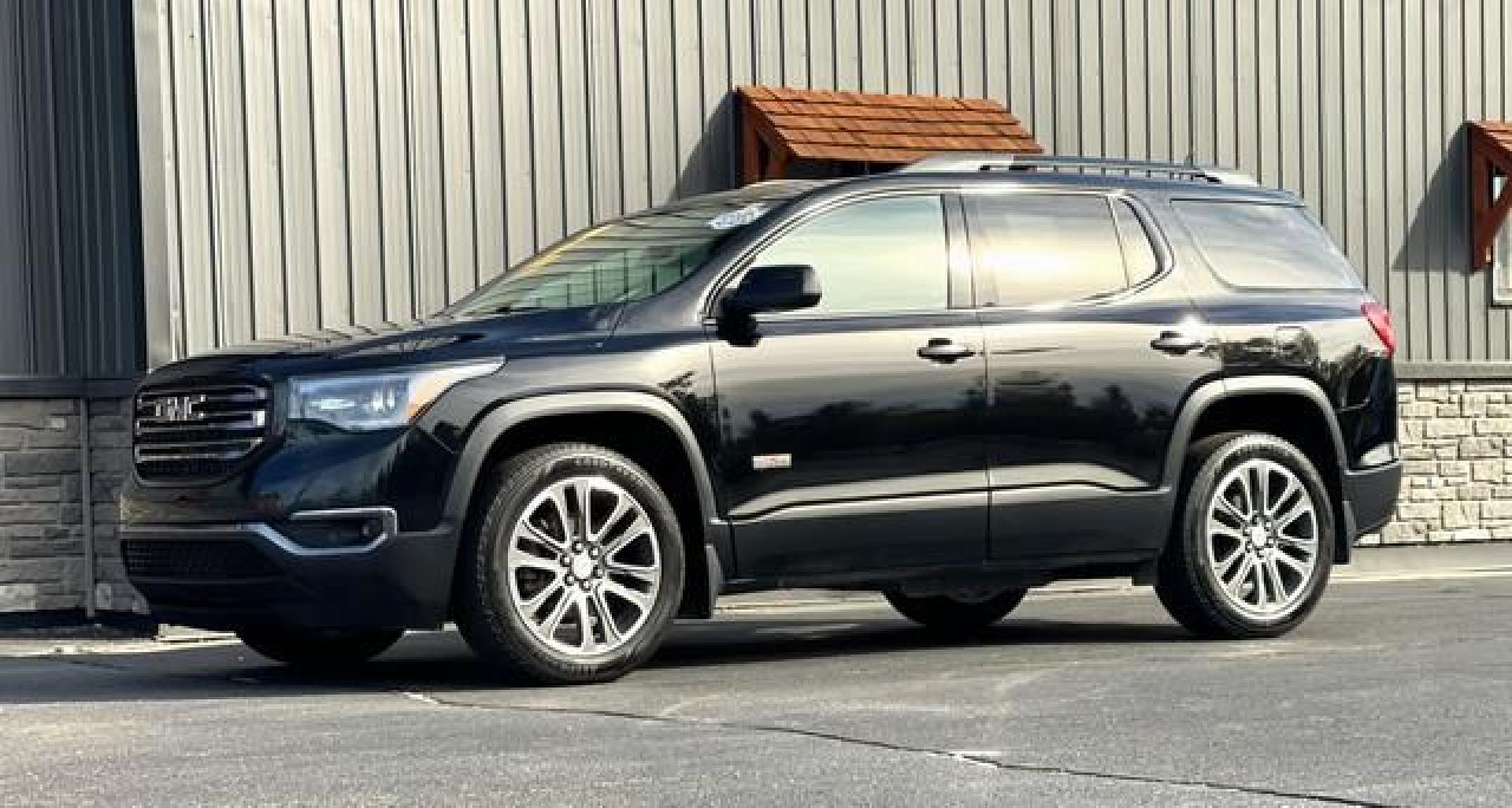 2017 BLACK GMC ACADIA (1GKKNVLS0HZ) with an V6,3.6L(222 CID),DOHC engine, AUTOMATIC transmission, located at 14600 Frazho Road, Warren, MI, 48089, (586) 776-3400, 42.485996, -82.974220 - Photo#1