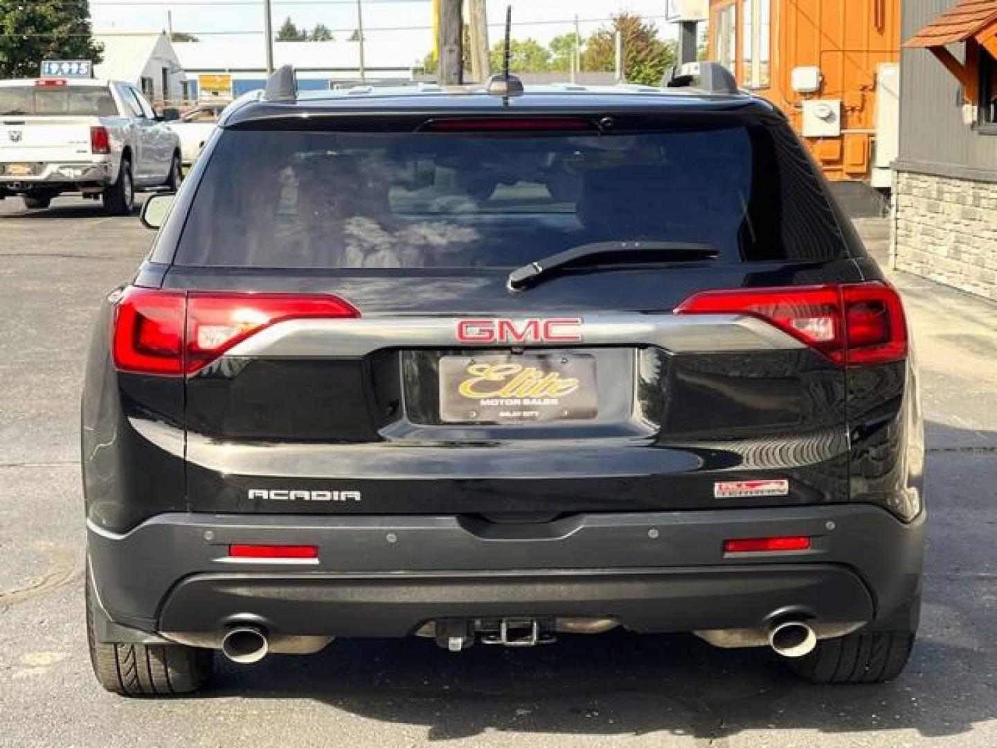 2017 BLACK GMC ACADIA (1GKKNVLS0HZ) with an V6,3.6L(222 CID),DOHC engine, AUTOMATIC transmission, located at 14600 Frazho Road, Warren, MI, 48089, (586) 776-3400, 42.485996, -82.974220 - Photo#6