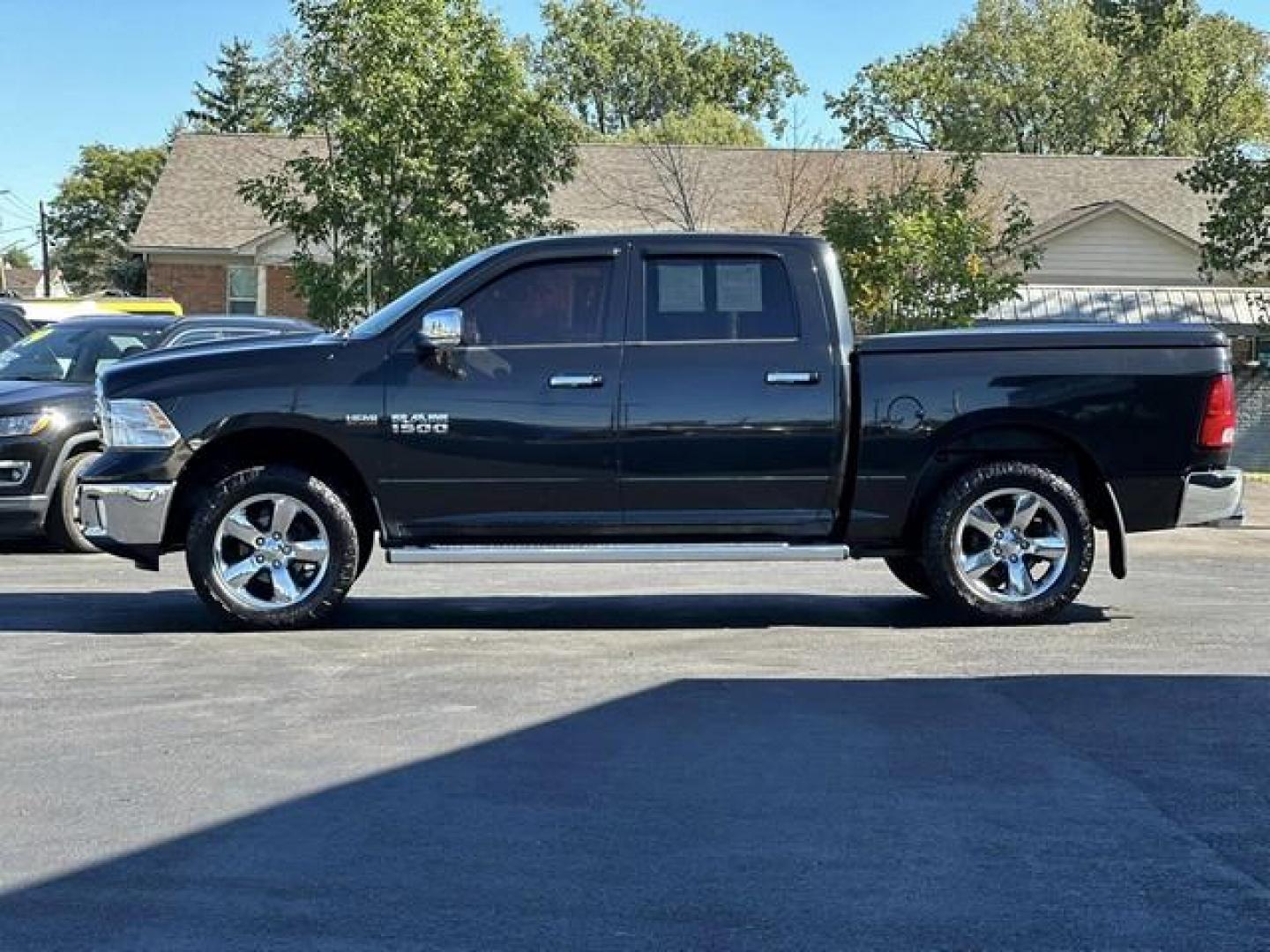 2015 BLACK RAM 1500 (1C6RR7LT2FS) with an V8,5.7L(345 CID),OHV engine, AUTOMATIC transmission, located at 14600 Frazho Road, Warren, MI, 48089, (586) 776-3400, 42.485996, -82.974220 - Photo#8