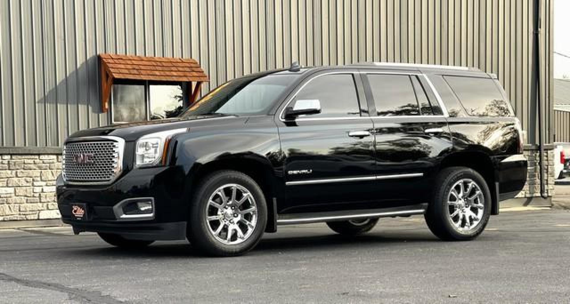 2015 BLACK GMC YUKON DENALI (1GKS2CKJ0FR) with an V8,6.2L(376 CID),OHV engine, AUTOMATIC transmission, located at 14600 Frazho Road, Warren, MI, 48089, (586) 776-3400, 42.485996, -82.974220 - Photo#2