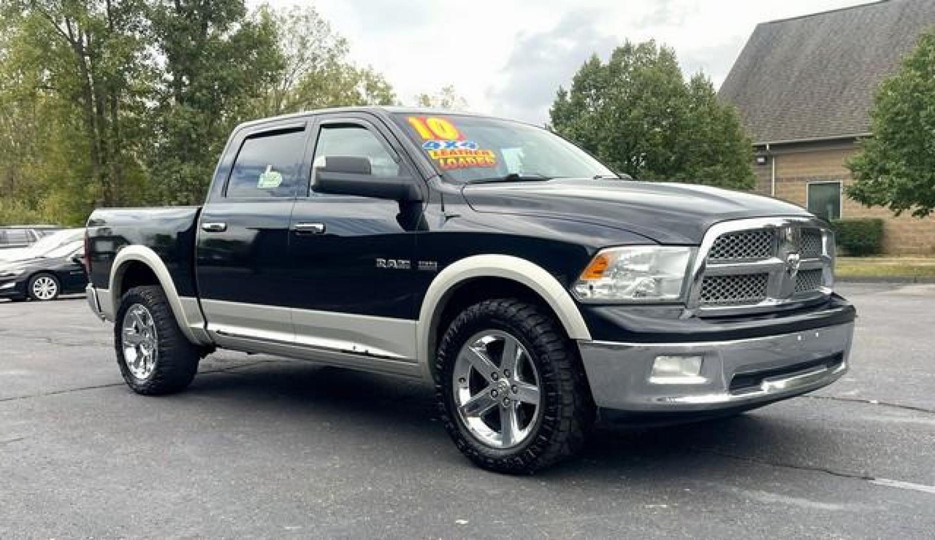 2010 BLACK DODGE RAM 1500 (1D7RV1CT8AS) with an V8,5.7L(345 CID),OHV engine, AUTOMATIC transmission, located at 14600 Frazho Road, Warren, MI, 48089, (586) 776-3400, 42.485996, -82.974220 - Photo#3