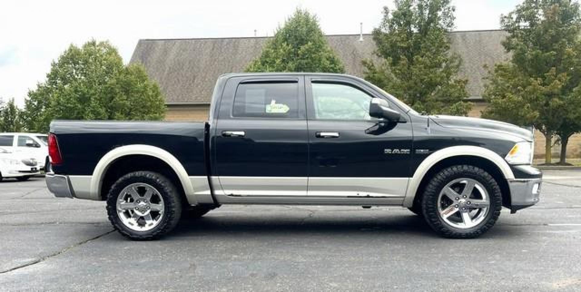 2010 BLACK DODGE RAM 1500 (1D7RV1CT8AS) with an V8,5.7L(345 CID),OHV engine, AUTOMATIC transmission, located at 14600 Frazho Road, Warren, MI, 48089, (586) 776-3400, 42.485996, -82.974220 - Photo#4