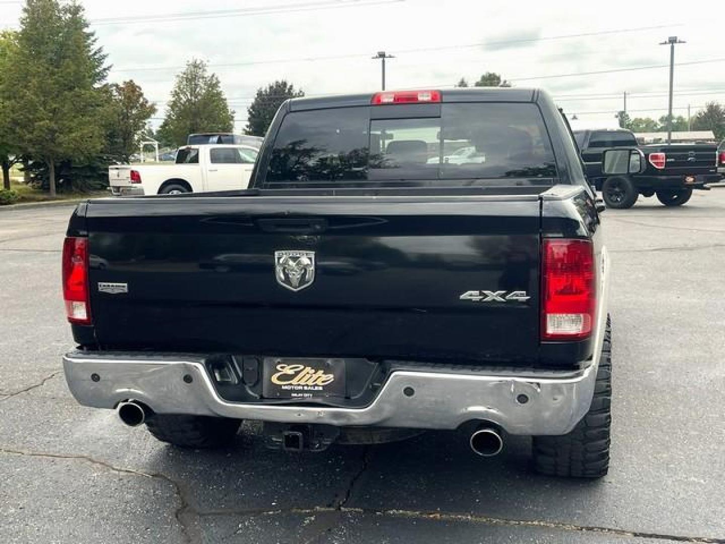 2010 BLACK DODGE RAM 1500 (1D7RV1CT8AS) with an V8,5.7L(345 CID),OHV engine, AUTOMATIC transmission, located at 14600 Frazho Road, Warren, MI, 48089, (586) 776-3400, 42.485996, -82.974220 - Photo#5