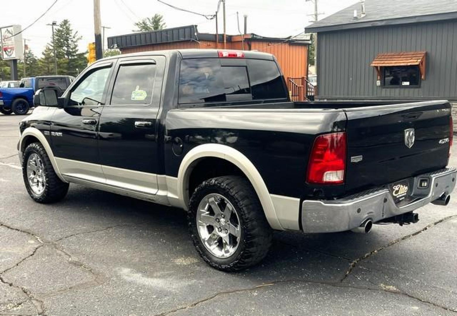 2010 BLACK DODGE RAM 1500 (1D7RV1CT8AS) with an V8,5.7L(345 CID),OHV engine, AUTOMATIC transmission, located at 14600 Frazho Road, Warren, MI, 48089, (586) 776-3400, 42.485996, -82.974220 - Photo#6