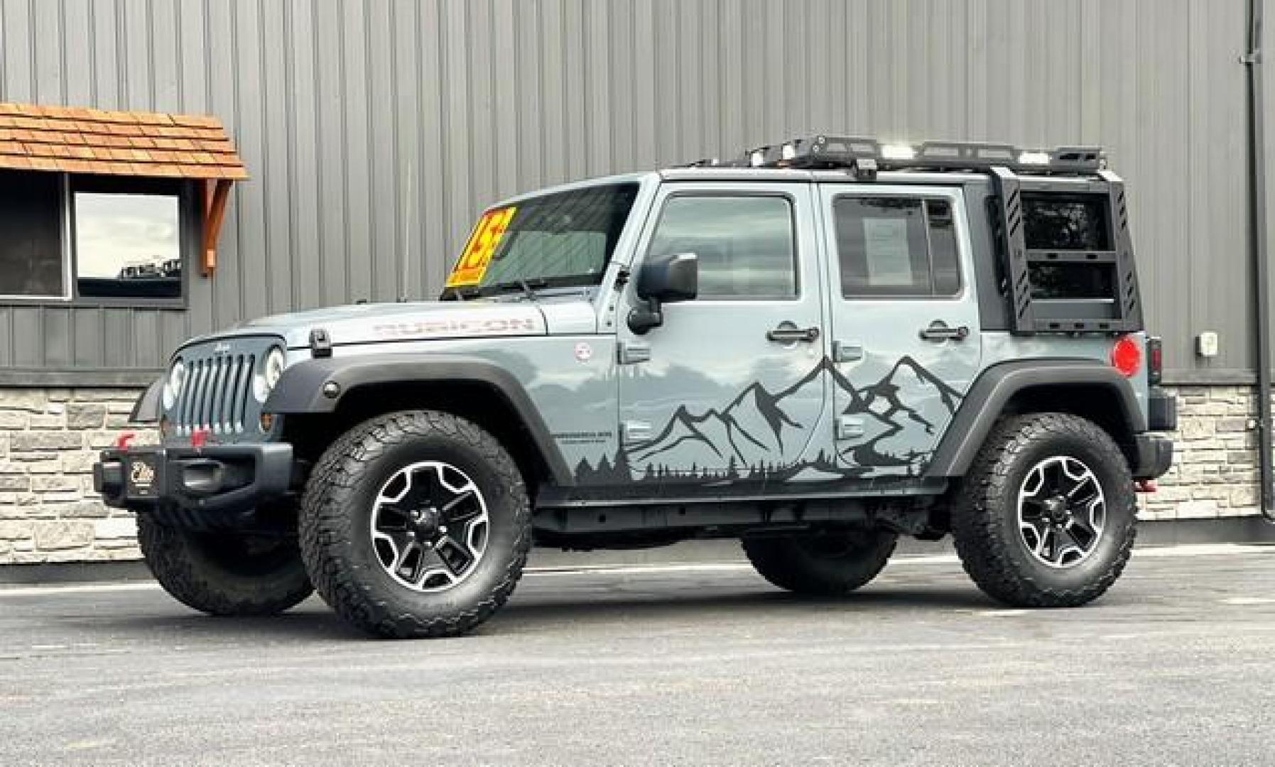 2015 GREY JEEP WRANGLER (1C4HJWFG4FL) with an V6,3.6L(220 CID),DOHC engine, MANUAL transmission, located at 14600 Frazho Road, Warren, MI, 48089, (586) 776-3400, 42.485996, -82.974220 - Photo#2