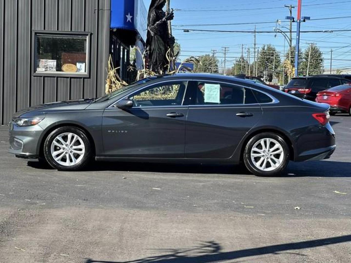 2016 GRAY CHEVROLET MALIBU (1G1ZE5ST6GF) with an L4,1.5L(91 CID),DOHC engine, AUTOMATIC transmission, located at 14600 Frazho Road, Warren, MI, 48089, (586) 776-3400, 42.485996, -82.974220 - Photo#7