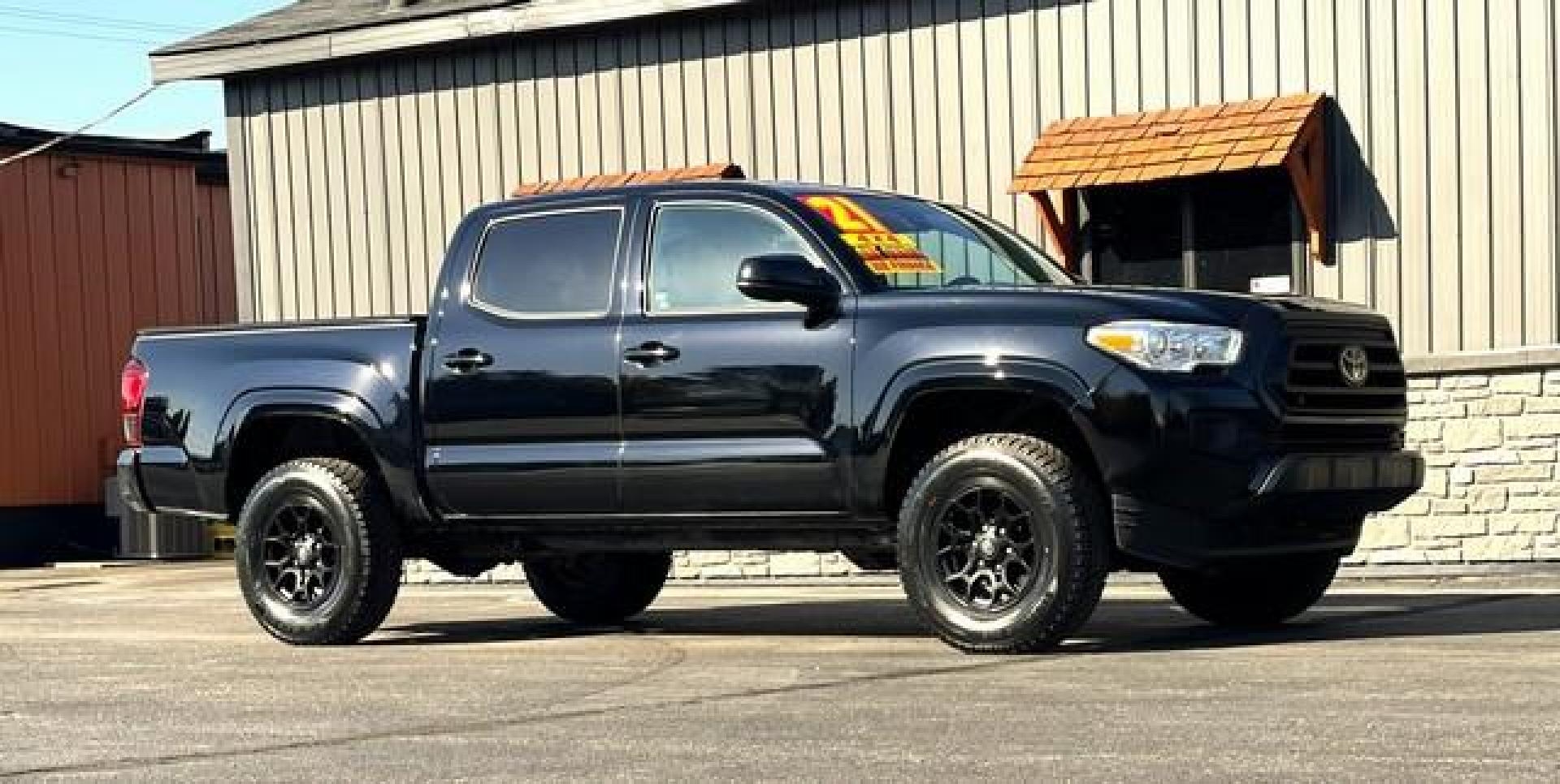 2021 BLACK TOYOTA TACOMA (3TMCZ5AN5MM) with an V6,3.5L( CID), engine, AUTOMATIC transmission, located at 14600 Frazho Road, Warren, MI, 48089, (586) 776-3400, 42.485996, -82.974220 - Photo#4