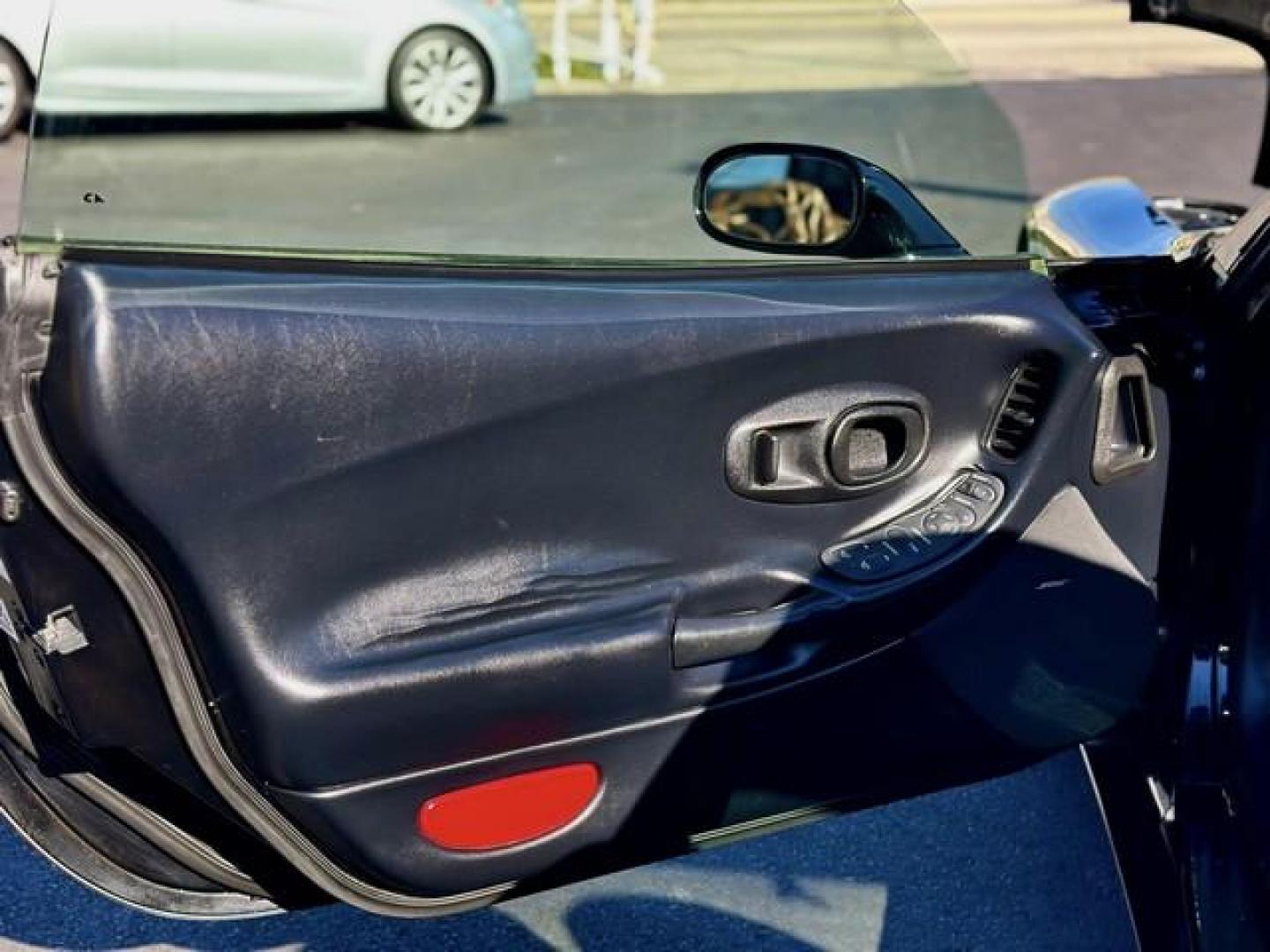 1997 BLACK CHEVROLET CORVETTE (1G1YY22G4V5) with an 5.7L V8 engine, AUTOMATIC transmission, located at 14600 Frazho Road, Warren, MI, 48089, (586) 776-3400, 42.485996, -82.974220 - Photo#10