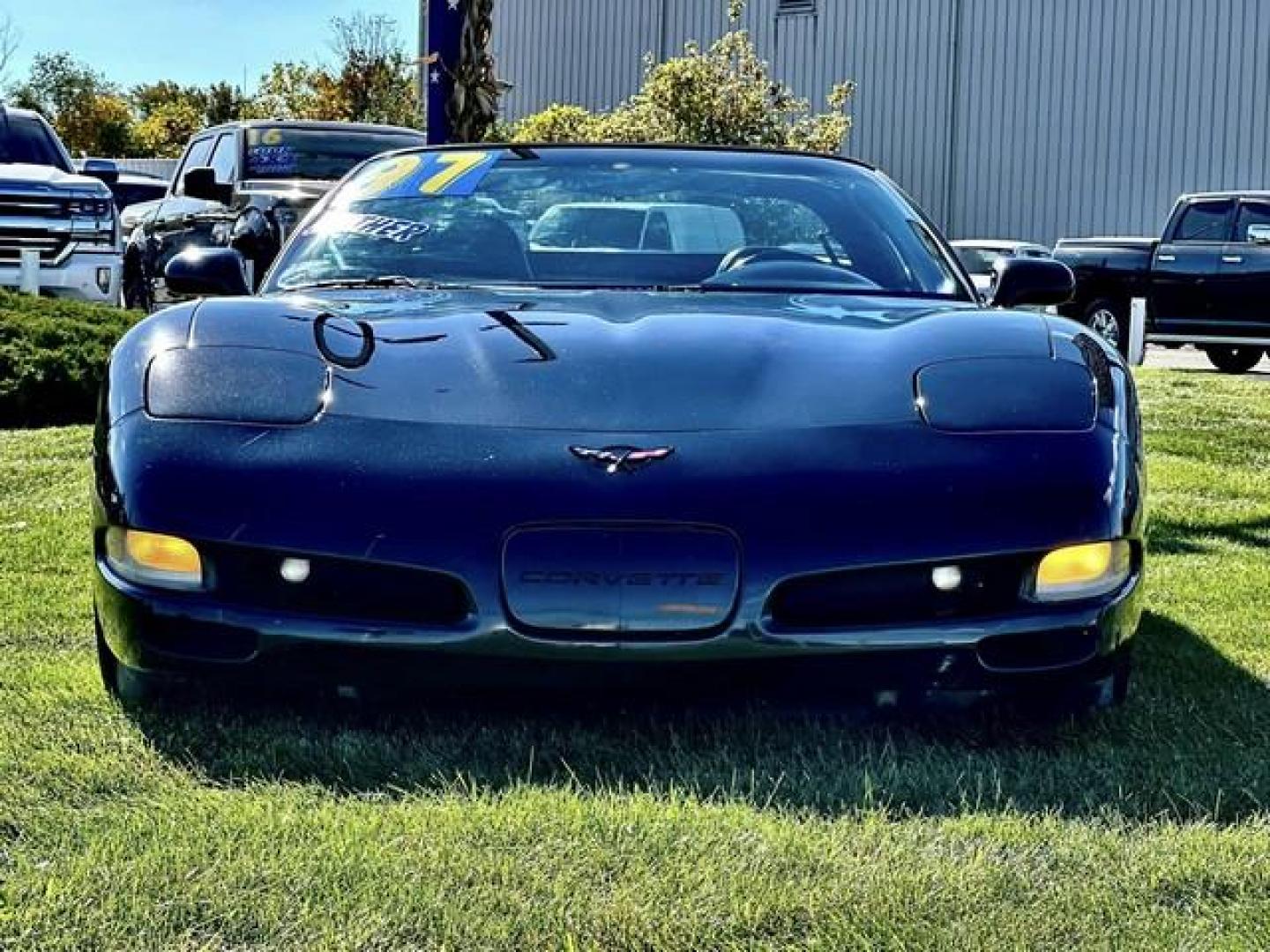 1997 BLACK CHEVROLET CORVETTE (1G1YY22G4V5) with an 5.7L V8 engine, AUTOMATIC transmission, located at 14600 Frazho Road, Warren, MI, 48089, (586) 776-3400, 42.485996, -82.974220 - Photo#1