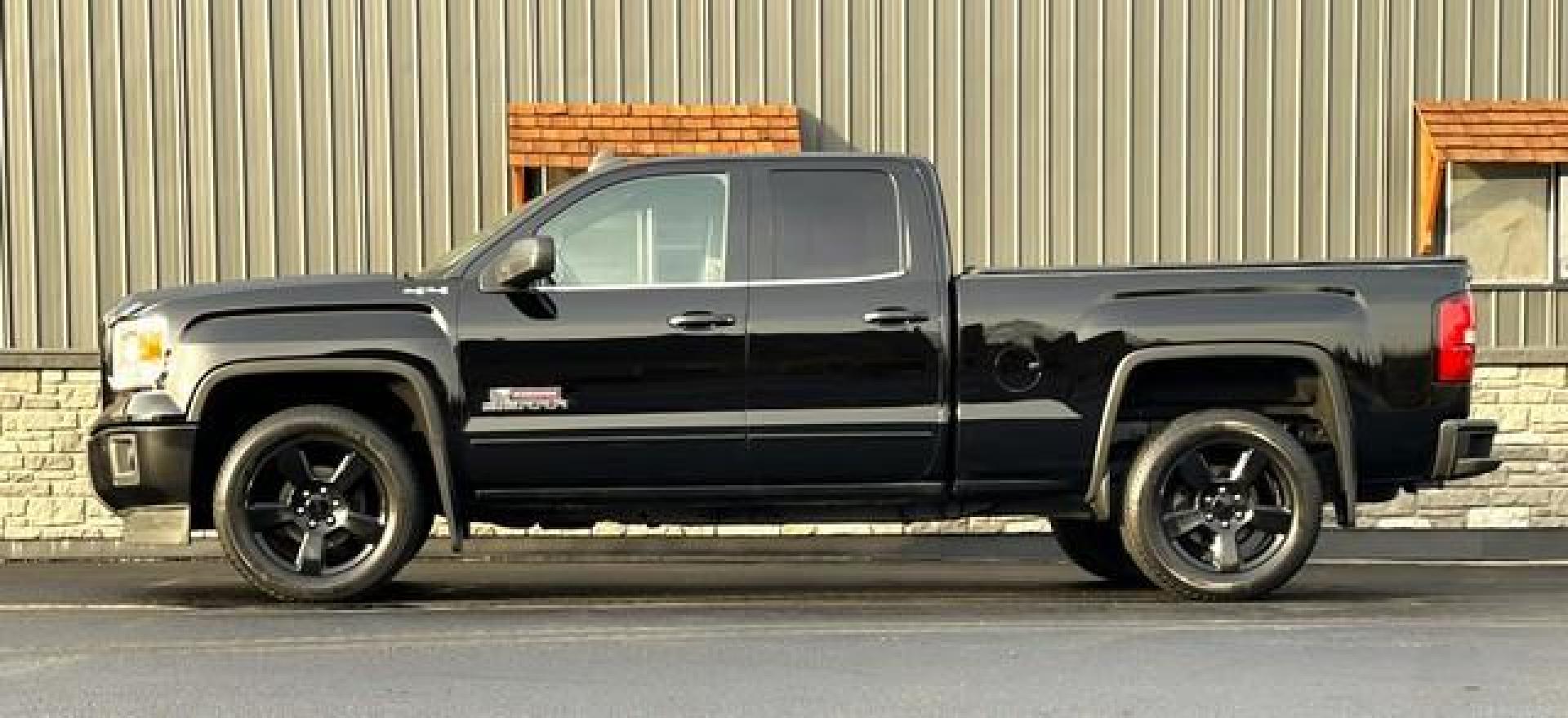 2015 BLACK GMC SIERRA 1500 (1GTV2UEC4FZ) with an V8,5.3L(325 CID),OHV engine, AUTOMATIC transmission, located at 14600 Frazho Road, Warren, MI, 48089, (586) 776-3400, 42.485996, -82.974220 - Photo#3