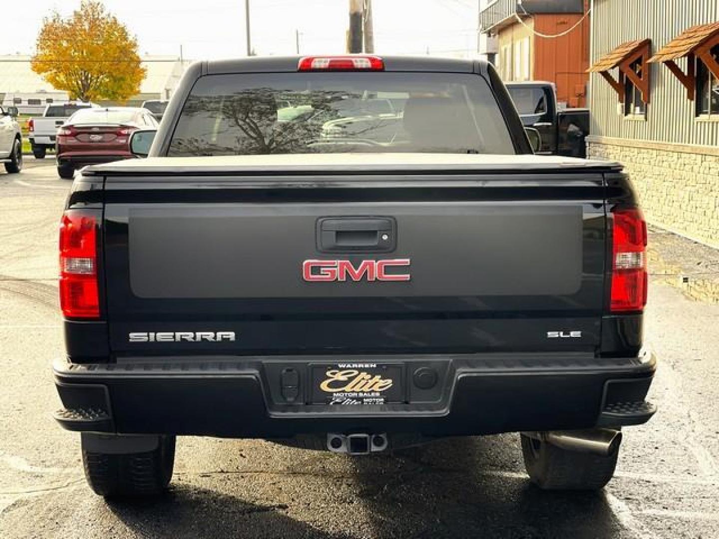 2015 BLACK GMC SIERRA 1500 (1GTV2UEC4FZ) with an V8,5.3L(325 CID),OHV engine, AUTOMATIC transmission, located at 14600 Frazho Road, Warren, MI, 48089, (586) 776-3400, 42.485996, -82.974220 - Photo#4