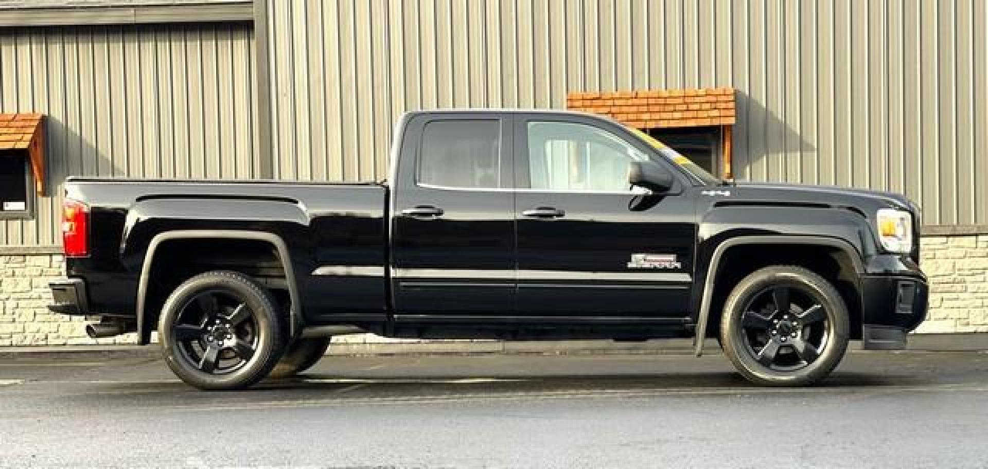 2015 BLACK GMC SIERRA 1500 (1GTV2UEC4FZ) with an V8,5.3L(325 CID),OHV engine, AUTOMATIC transmission, located at 14600 Frazho Road, Warren, MI, 48089, (586) 776-3400, 42.485996, -82.974220 - Photo#6