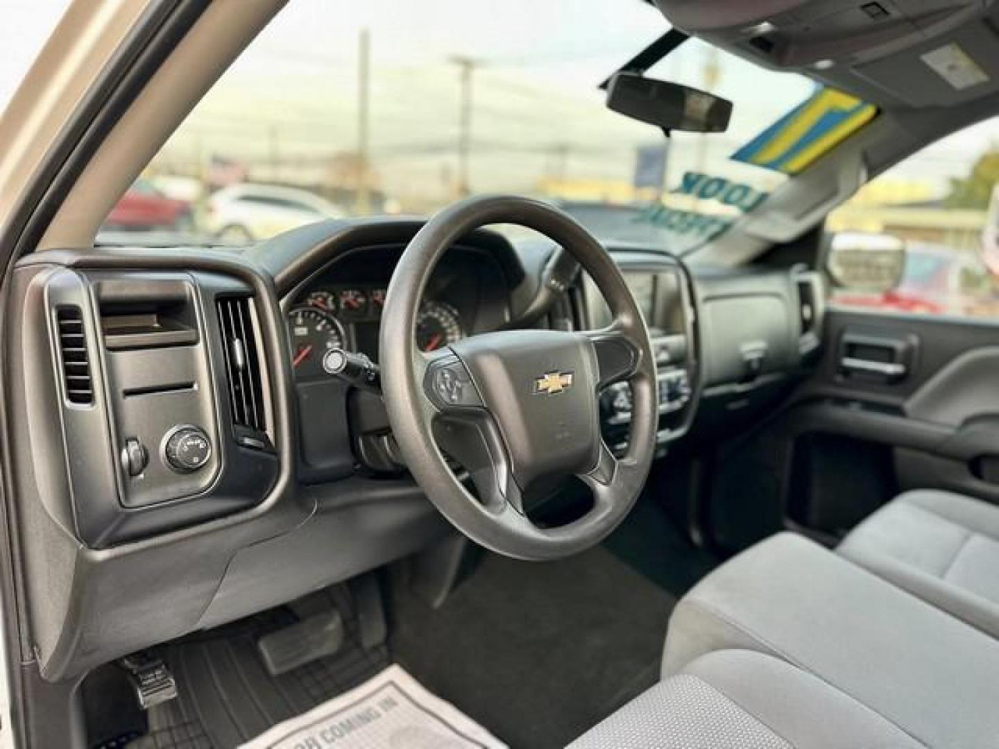 2017 WHITE CHEVROLET SILVERADO 1500 (1GCRCPEC6HZ) with an V8,5.3L(325 CID),OHV engine, AUTOMATIC transmission, located at 14600 Frazho Road, Warren, MI, 48089, (586) 776-3400, 42.485996, -82.974220 - Photo#10