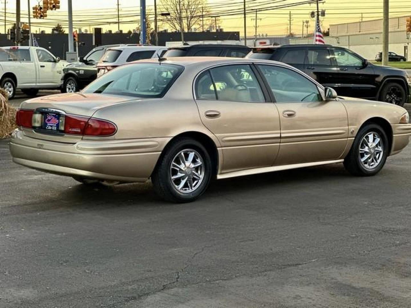 2005 GOLD BUICK LESABRE (1G4HR54K75U) with an V6,3.8L(231 CID),OHV engine, AUTOMATIC transmission, located at 14600 Frazho Road, Warren, MI, 48089, (586) 776-3400, 42.485996, -82.974220 - Photo#4