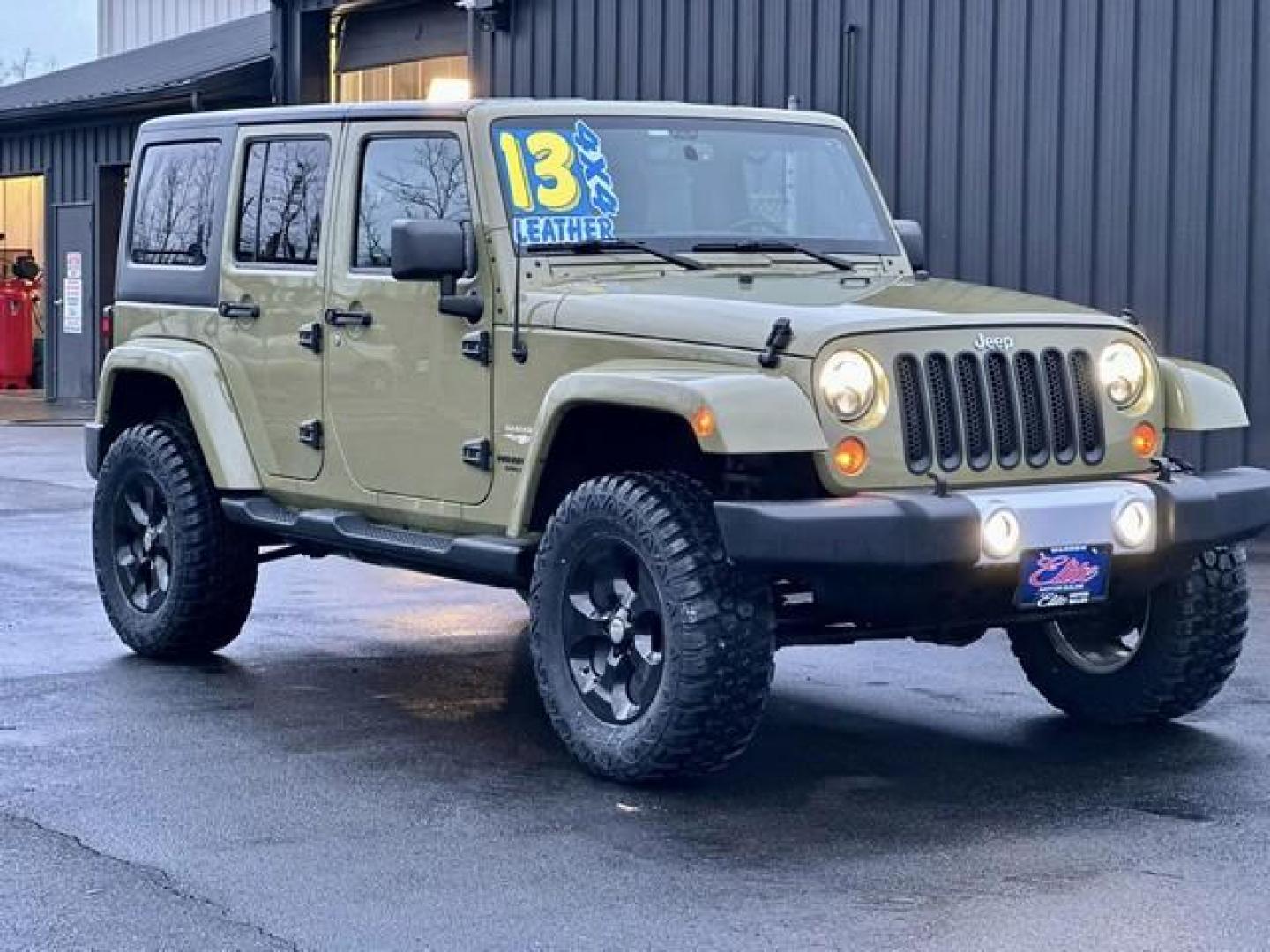 2013 GREEN JEEP WRANGLER (1C4BJWEGXDL) with an V6,3.6L(220 CID),DOHC engine, AUTOMATIC transmission, located at 14600 Frazho Road, Warren, MI, 48089, (586) 776-3400, 42.485996, -82.974220 - Photo#2