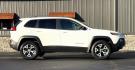 2016 WHITE JEEP CHEROKEE (1C4PJMBBXGW) with an L4,2.4L(144 CID),SOHC engine, AUTOMATIC transmission, located at 14600 Frazho Road, Warren, MI, 48089, (586) 776-3400, 42.485996, -82.974220 - Photo#2