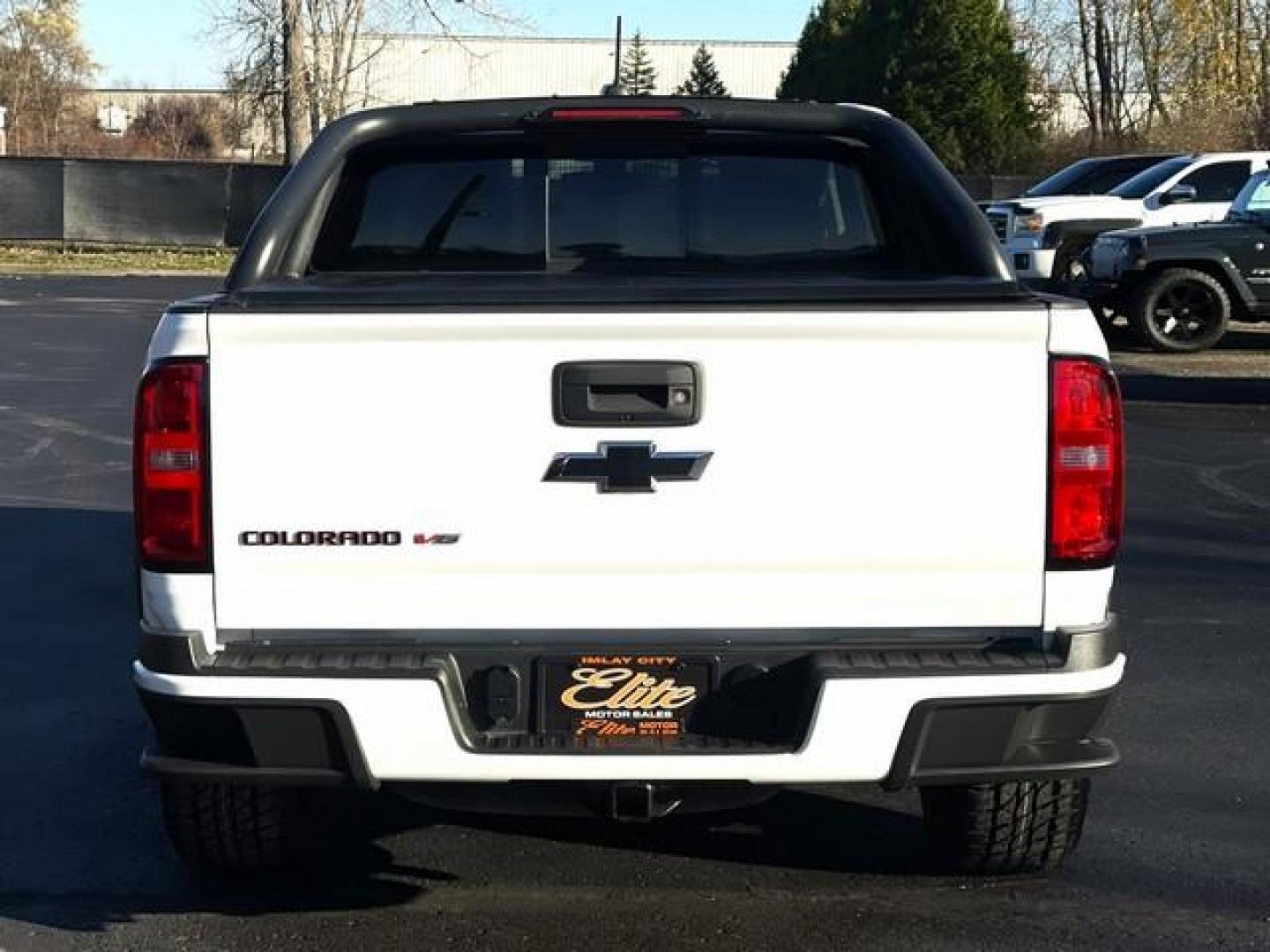 2018 WHITE CHEVROLET COLORADO (1GCGTCEN6J1) with an V6,3.6L(217 CID),DOHC engine, AUTOMATIC transmission, located at 14600 Frazho Road, Warren, MI, 48089, (586) 776-3400, 42.485996, -82.974220 - Photo#6