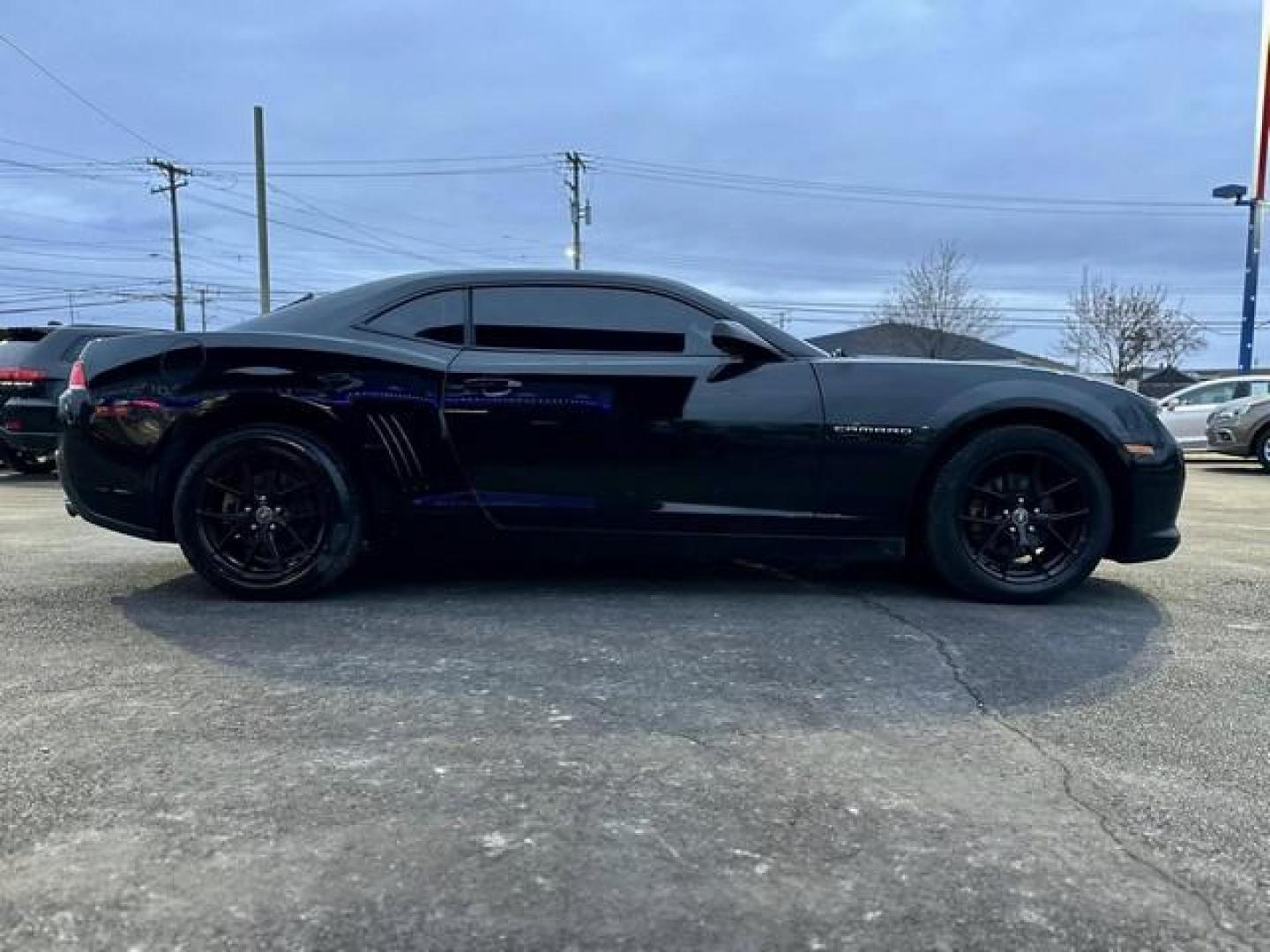 2015 BLACK CHEVROLET CAMARO (2G1FB1E30F9) with an V6,3.6L(217 CID),DOHC engine, AUTOMATIC transmission, located at 14600 Frazho Road, Warren, MI, 48089, (586) 776-3400, 42.485996, -82.974220 - Photo#3