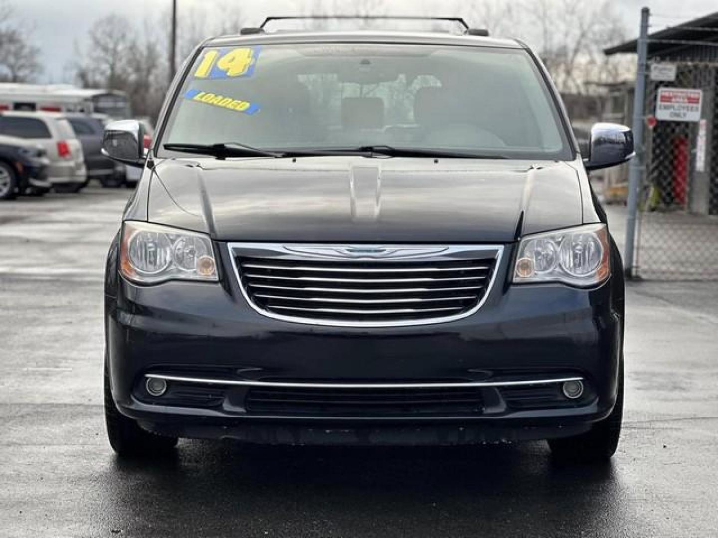 2014 BLACK CHRYSLER TOWN and COUNTRY (2C4RC1CG1ER) with an V6,3.6L(220 CID),DOHC engine, AUTOMATIC transmission, located at 14600 Frazho Road, Warren, MI, 48089, (586) 776-3400, 42.485996, -82.974220 - Photo#1