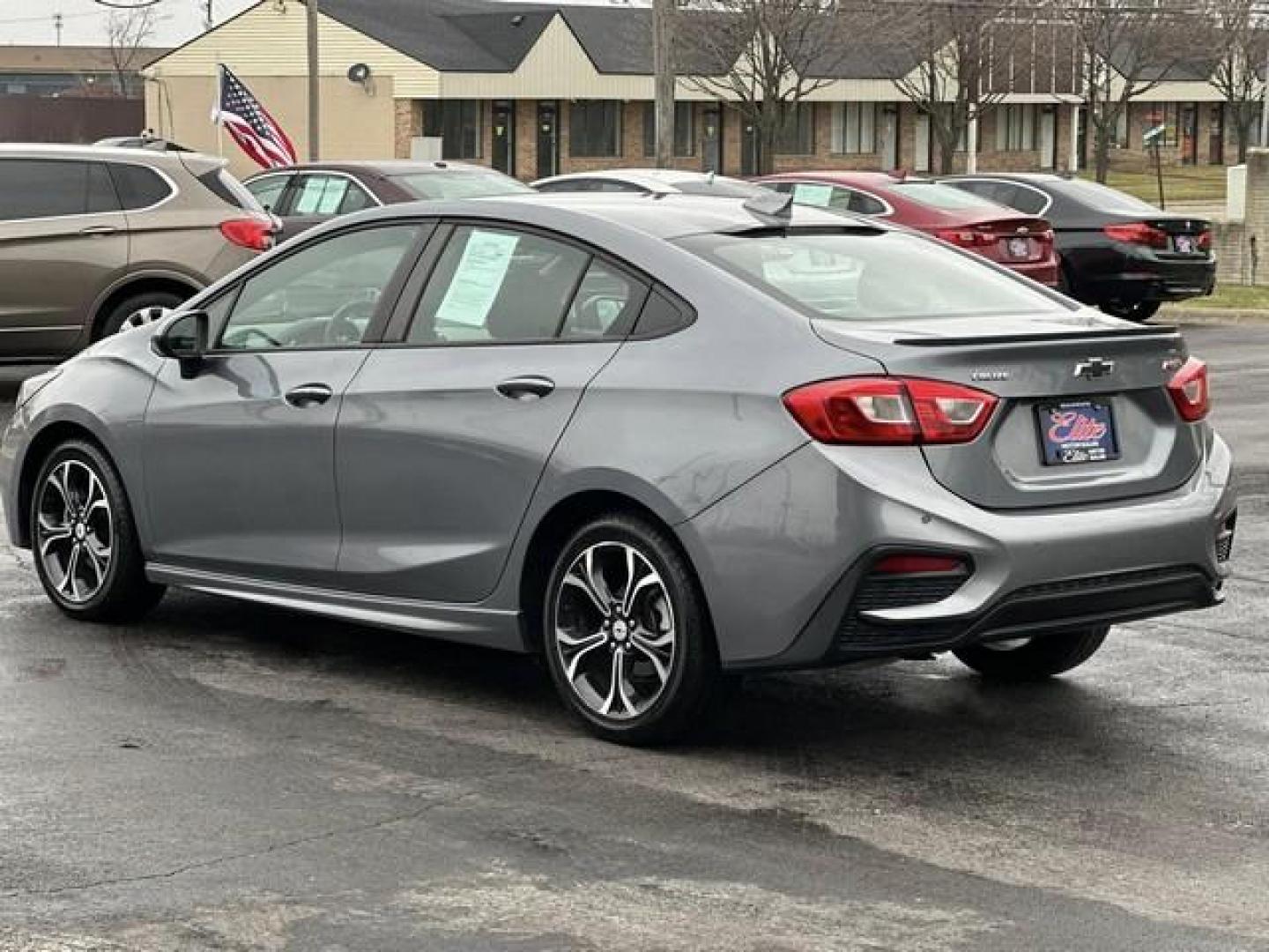 2019 GRAY CHEVROLET CRUZE (1G1BE5SM9K7) with an L4,1.4L(85 CID),DOHC engine, AUTOMATIC transmission, located at 14600 Frazho Road, Warren, MI, 48089, (586) 776-3400, 42.485996, -82.974220 - Photo#6